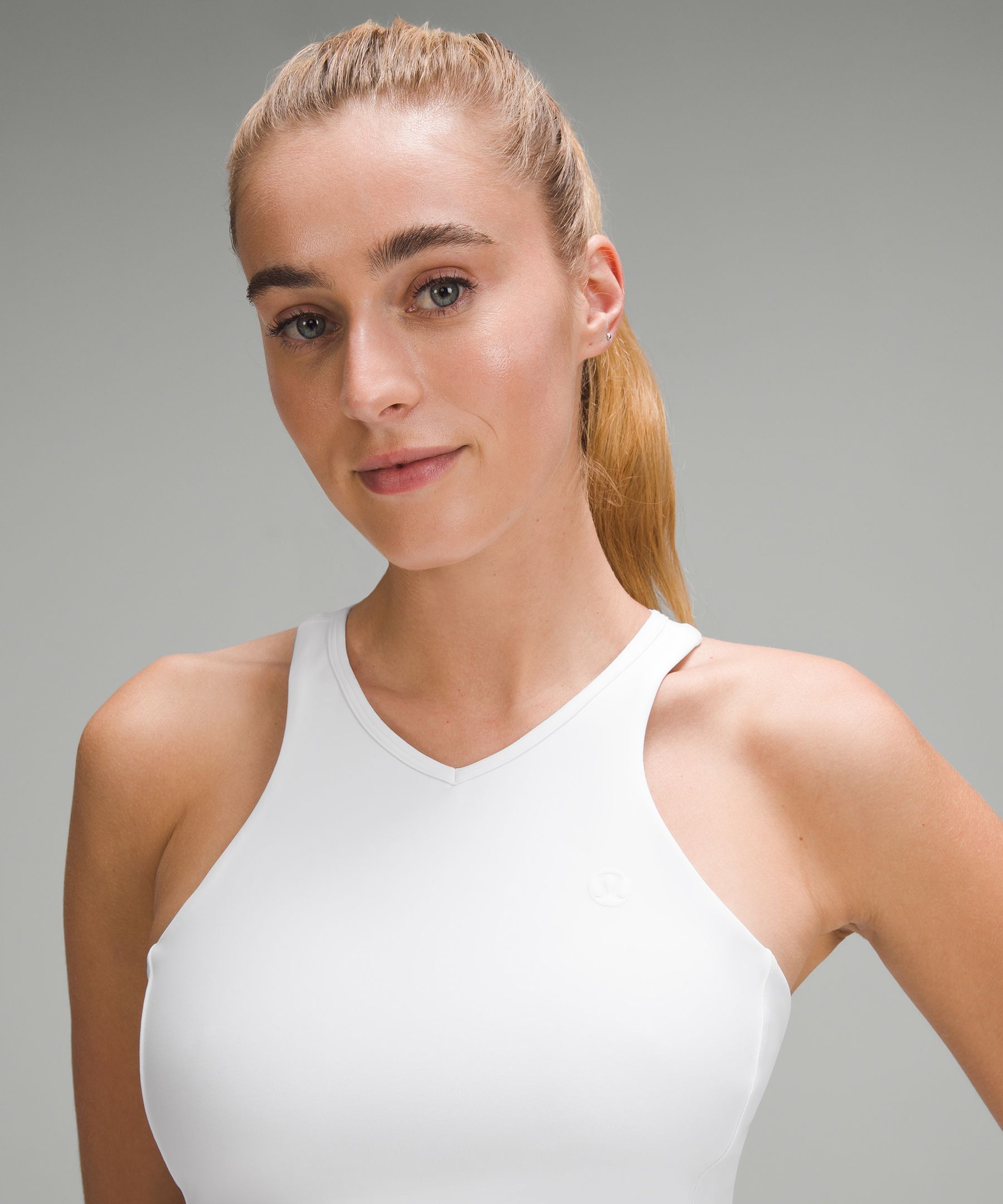 Cropped V-Neck Tennis Tank Top | Women's Sleeveless & Tops