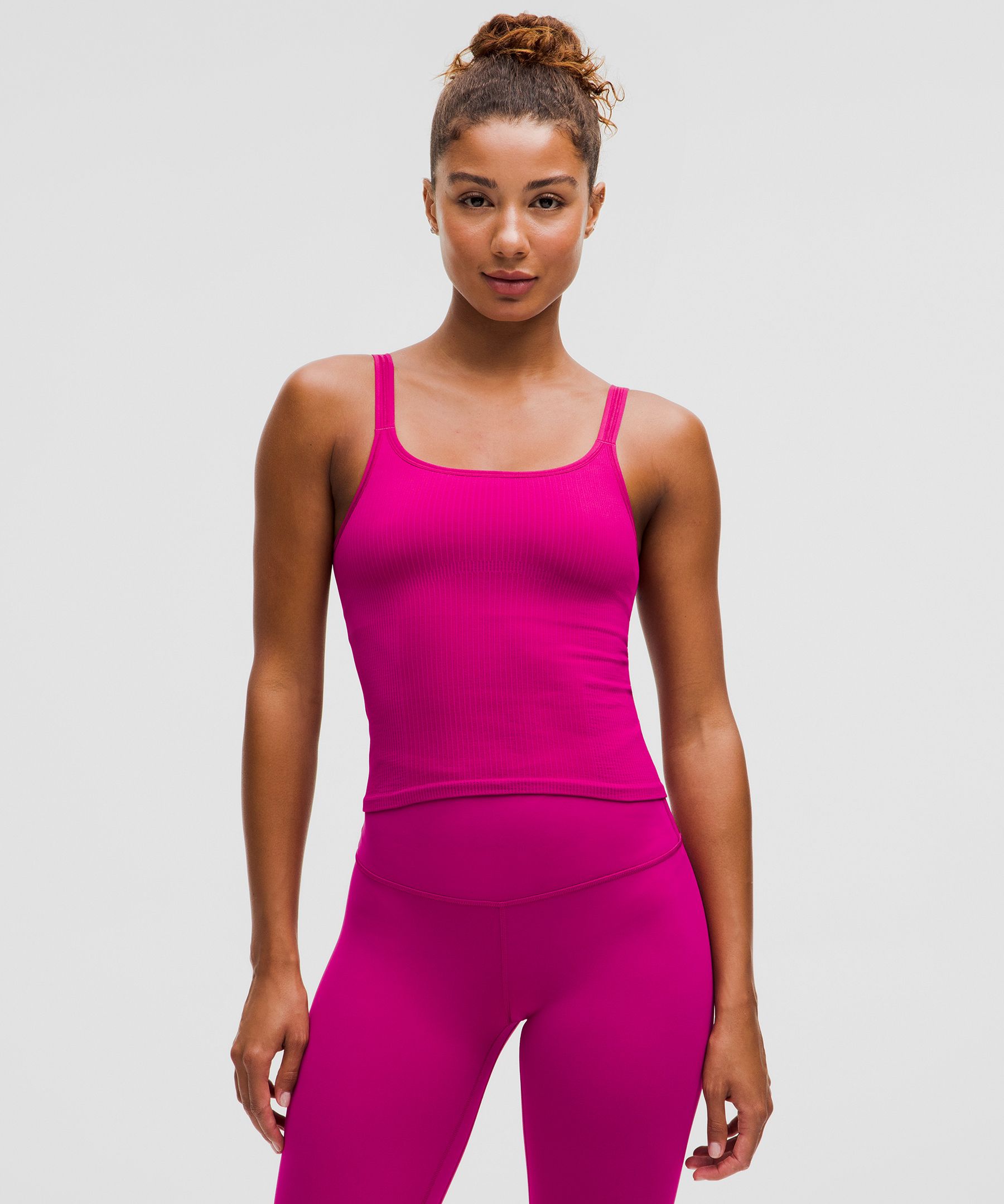 Ebb To Street Scoop-Neck Cropped Tank Top Light Support, B/C Cup - Pink,Neon