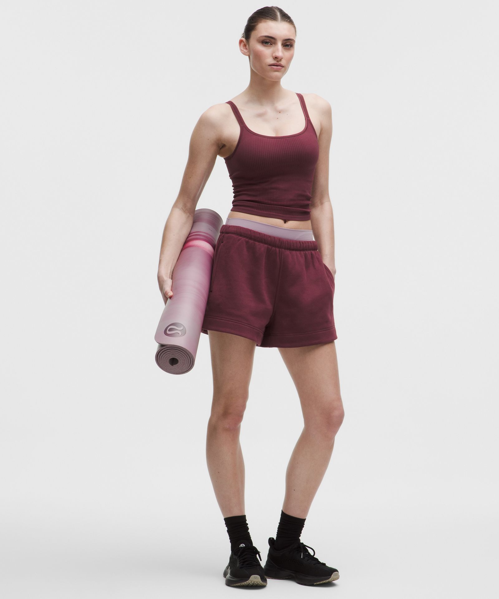 Женский укороченный топ Lululemon Ebb to Street с вырезом лодочкой — фото 3
