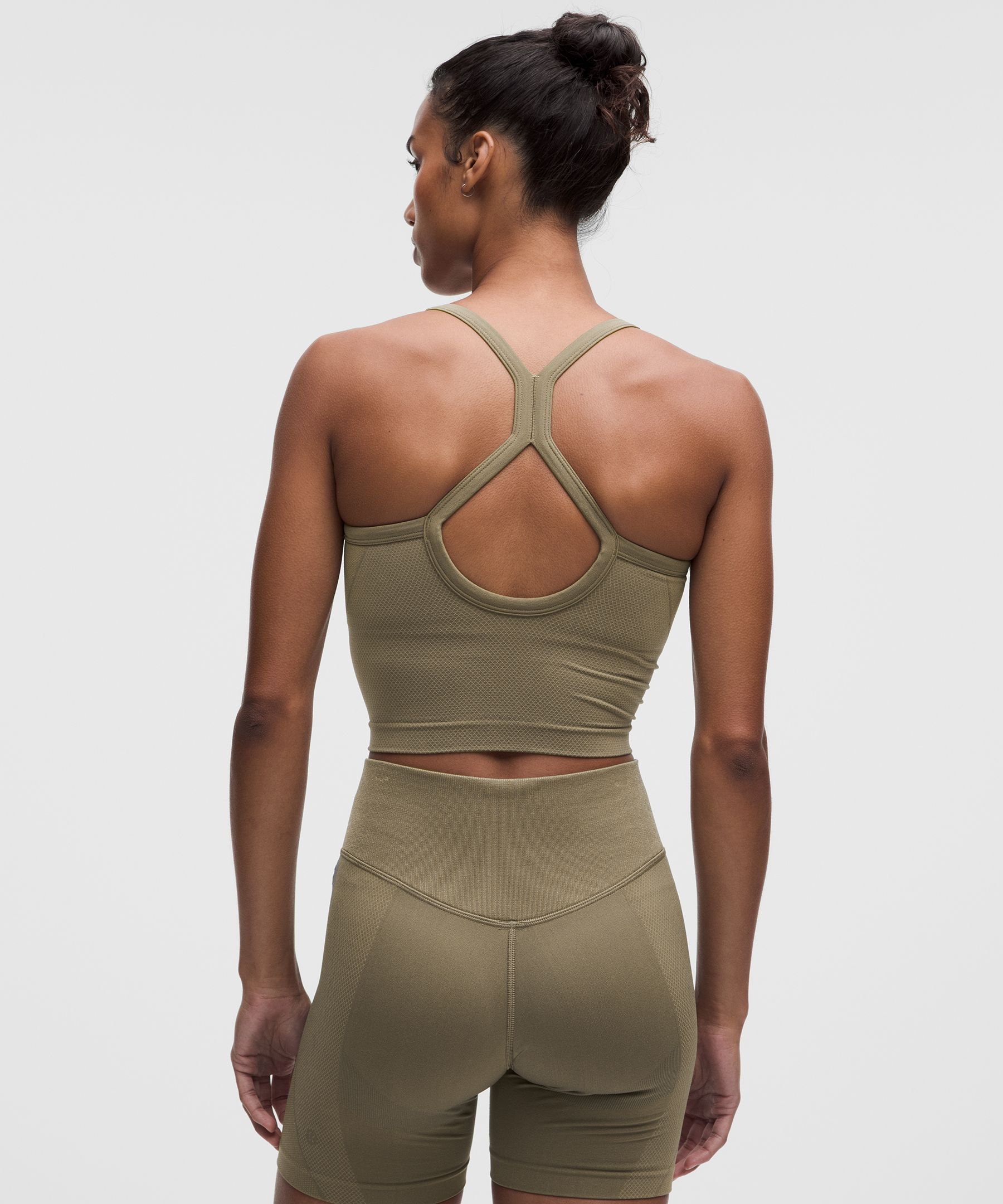 Get Low Cross-Back Training Tank Top *Light Support, B/C Cup