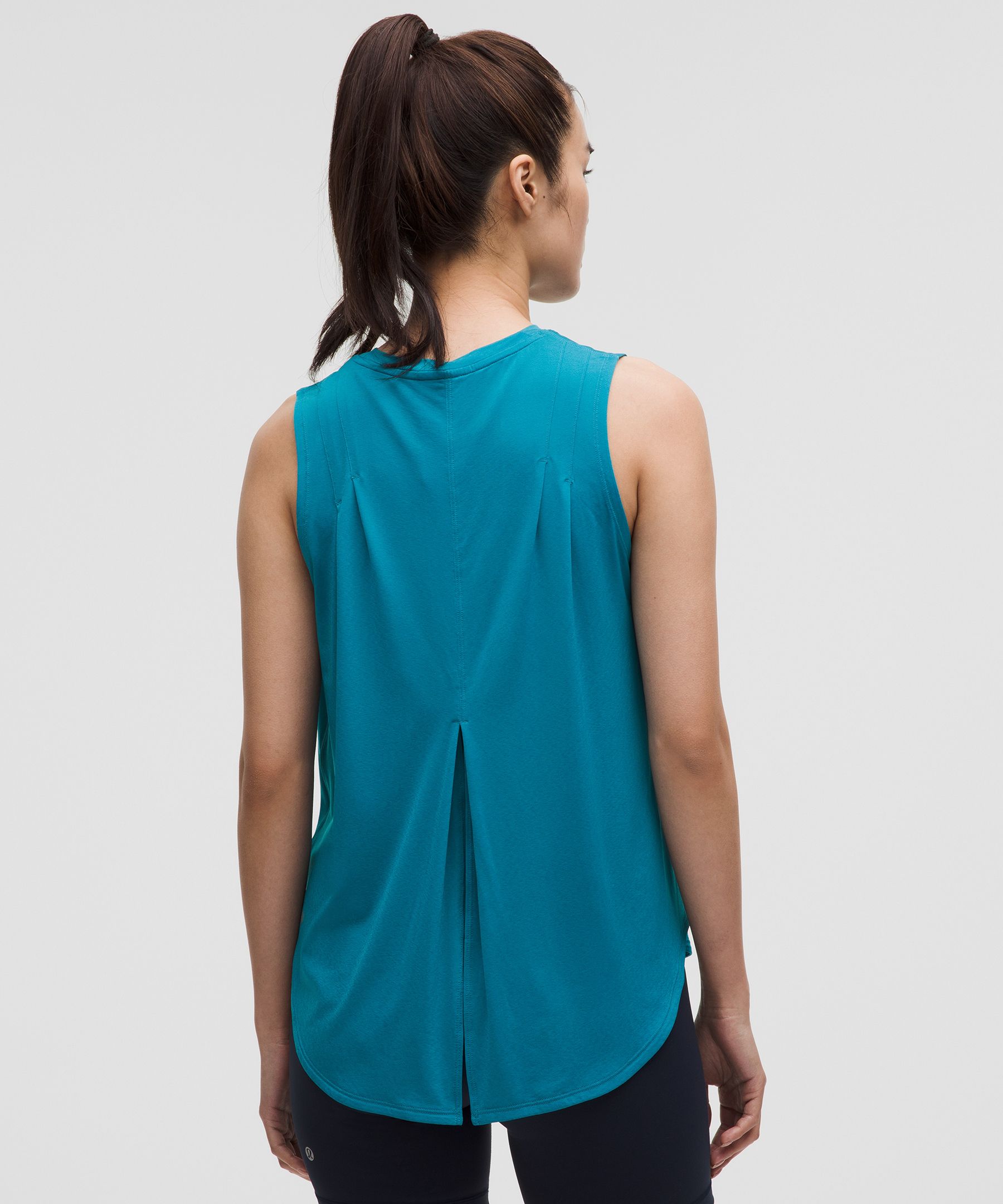 【ルルレモン】バックスプリットタンクトップ Split-Back Tank Lightweight Split-Back Training Tank Top | Women's