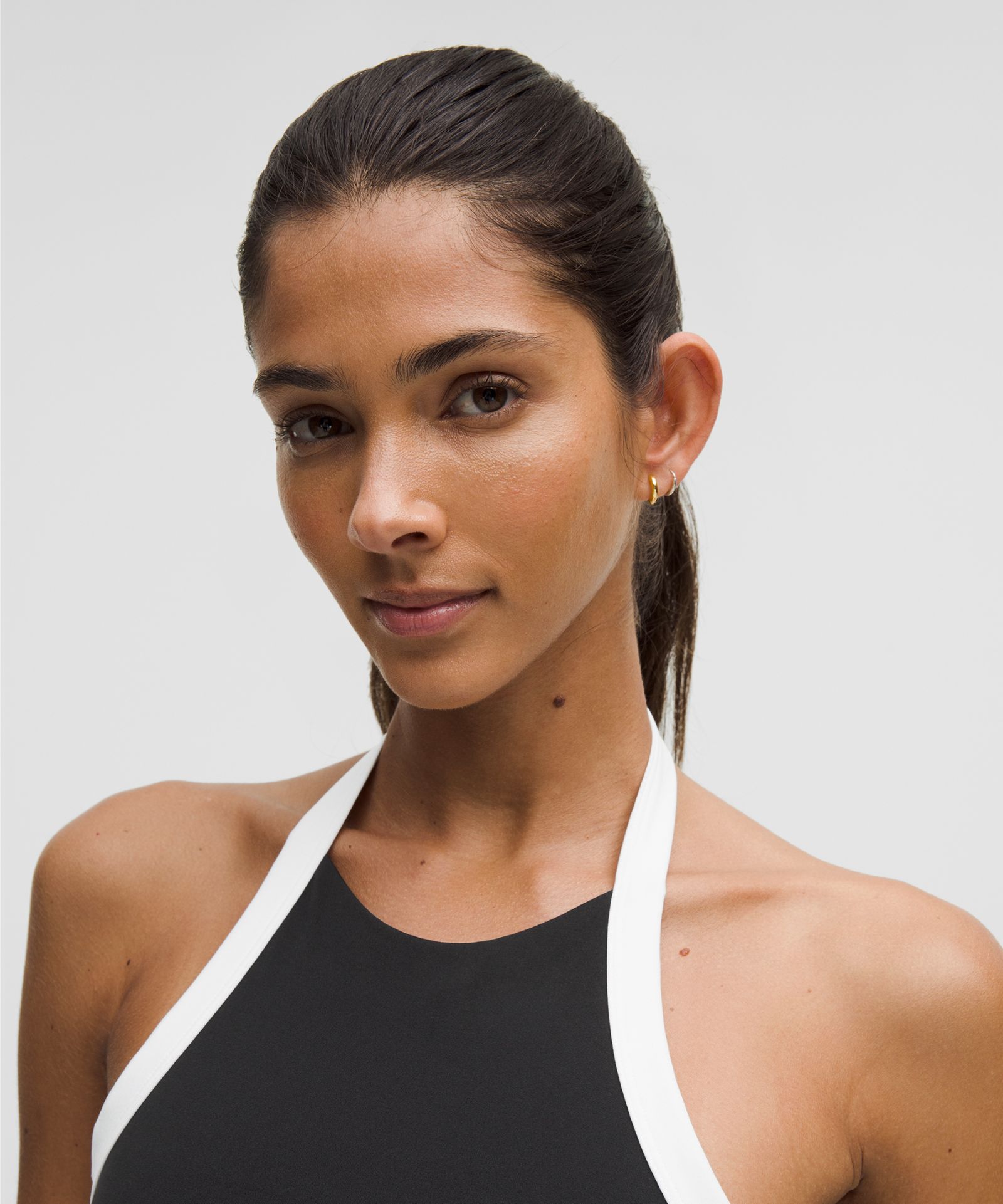 Lululemon Nulu Cropped Halter Tank Top *Light Support, A/B Cup — фото 4