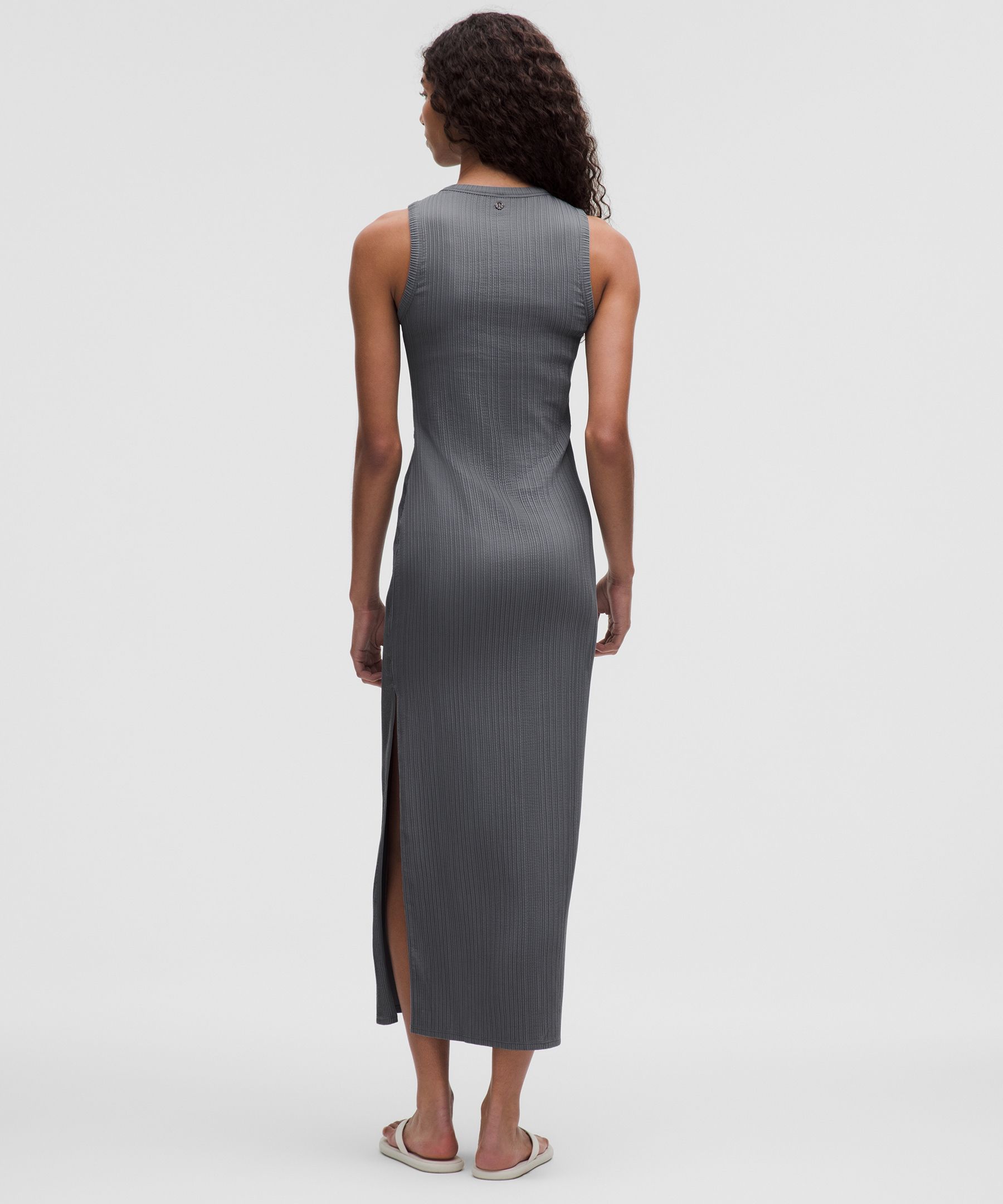Sleeveless Pleated Stretch Maxi Dress | Women's Dresses