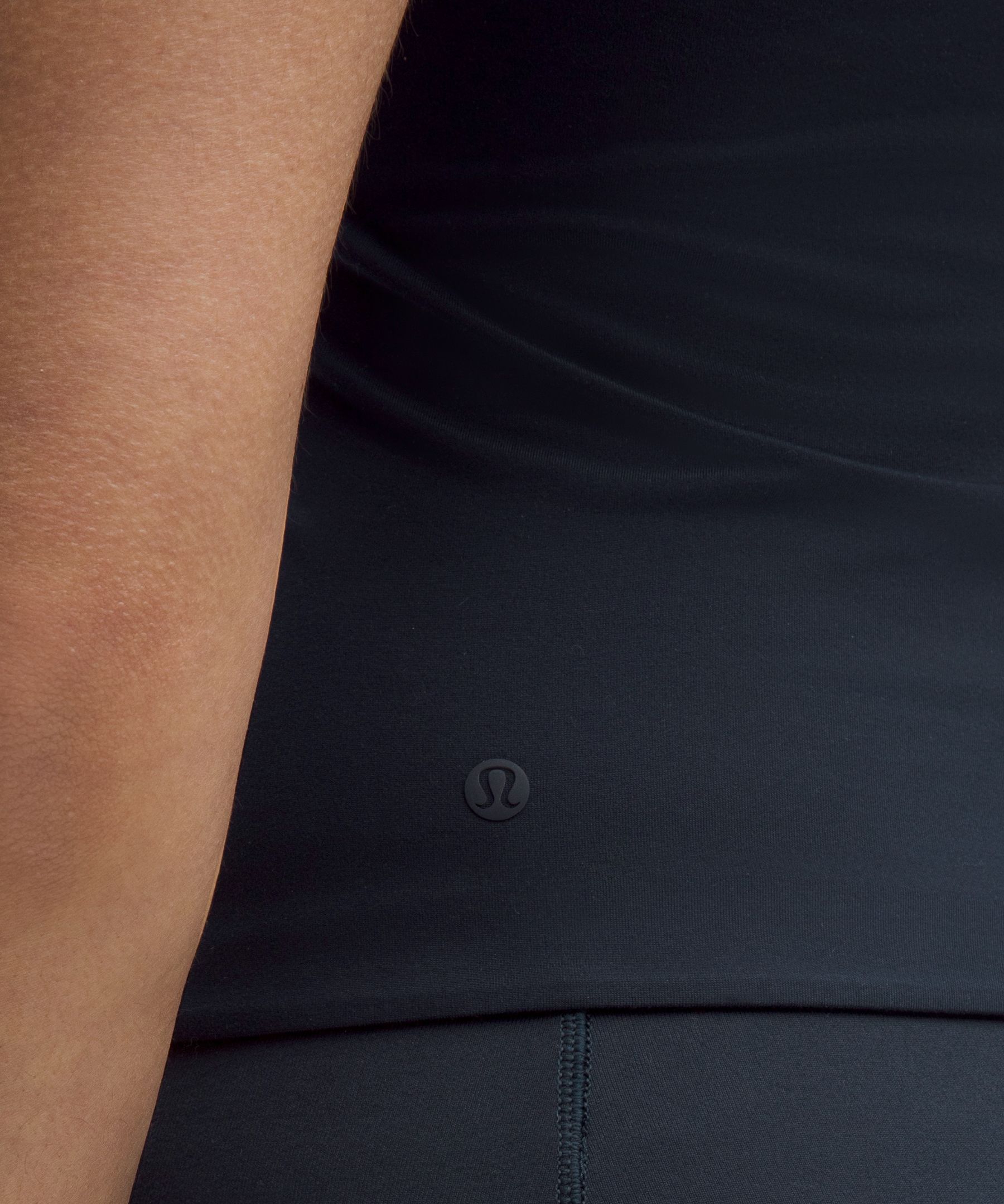 D&eacute;bardeur Wundermost &agrave; fines bretelles ajustables en Ultra-Soft Nulu