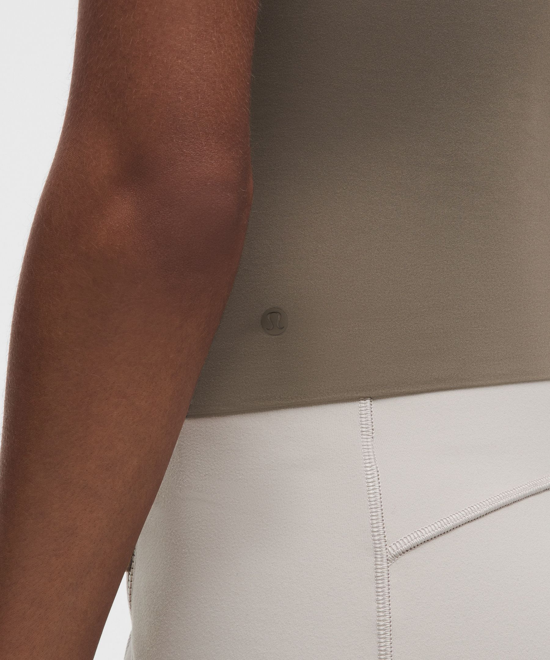 D&eacute;bardeur Wundermost &agrave; fines bretelles ajustables en Ultra-Soft Nulu