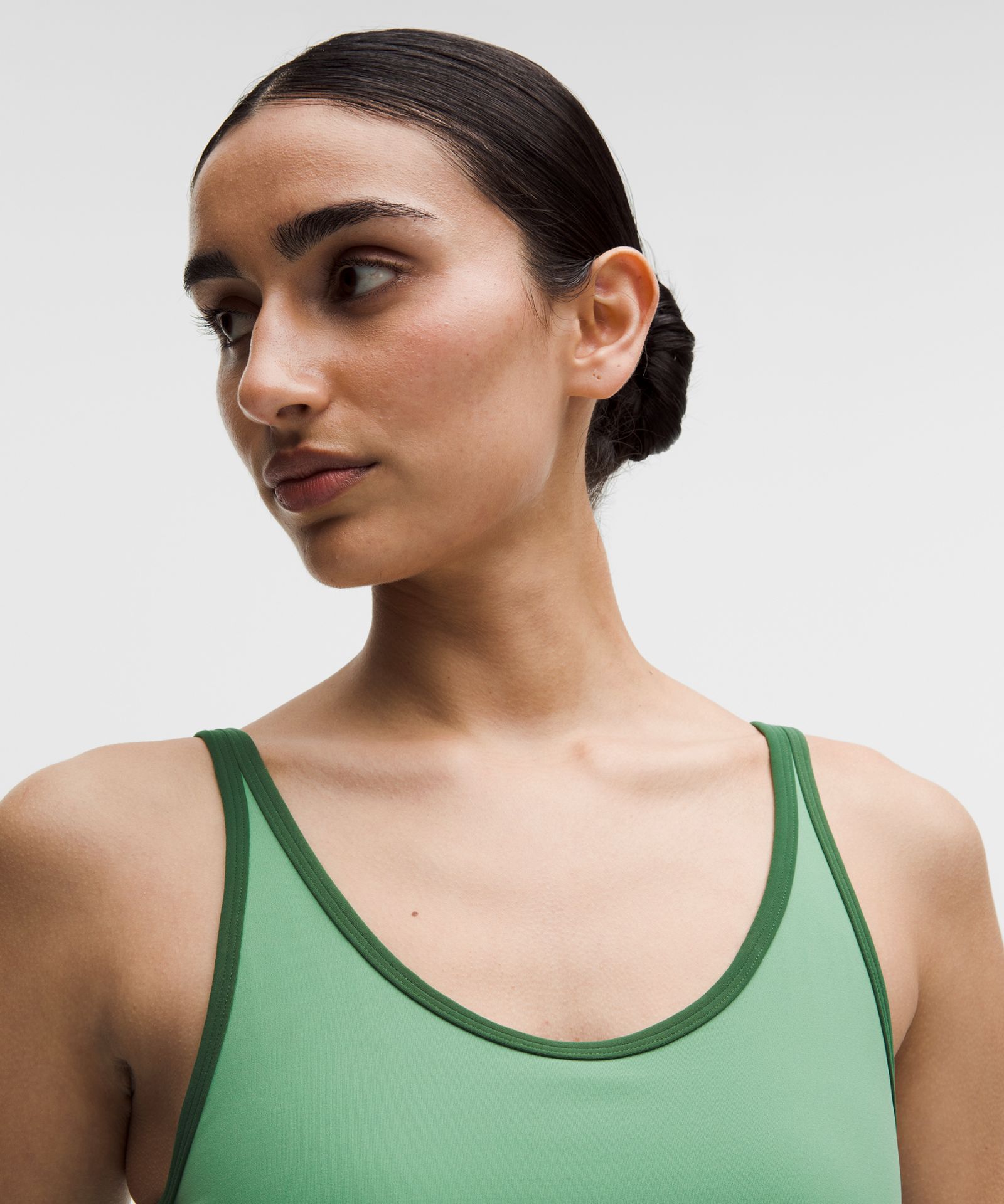 Женское теннисное платье Lululemon Scoop-Neck с вырезом — фото 3