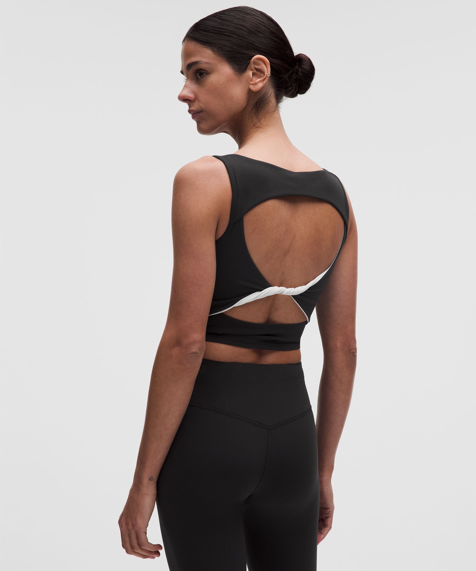 lululemon – Women’s Nulu Twist-Back Tank Top – Color Black – Size Large