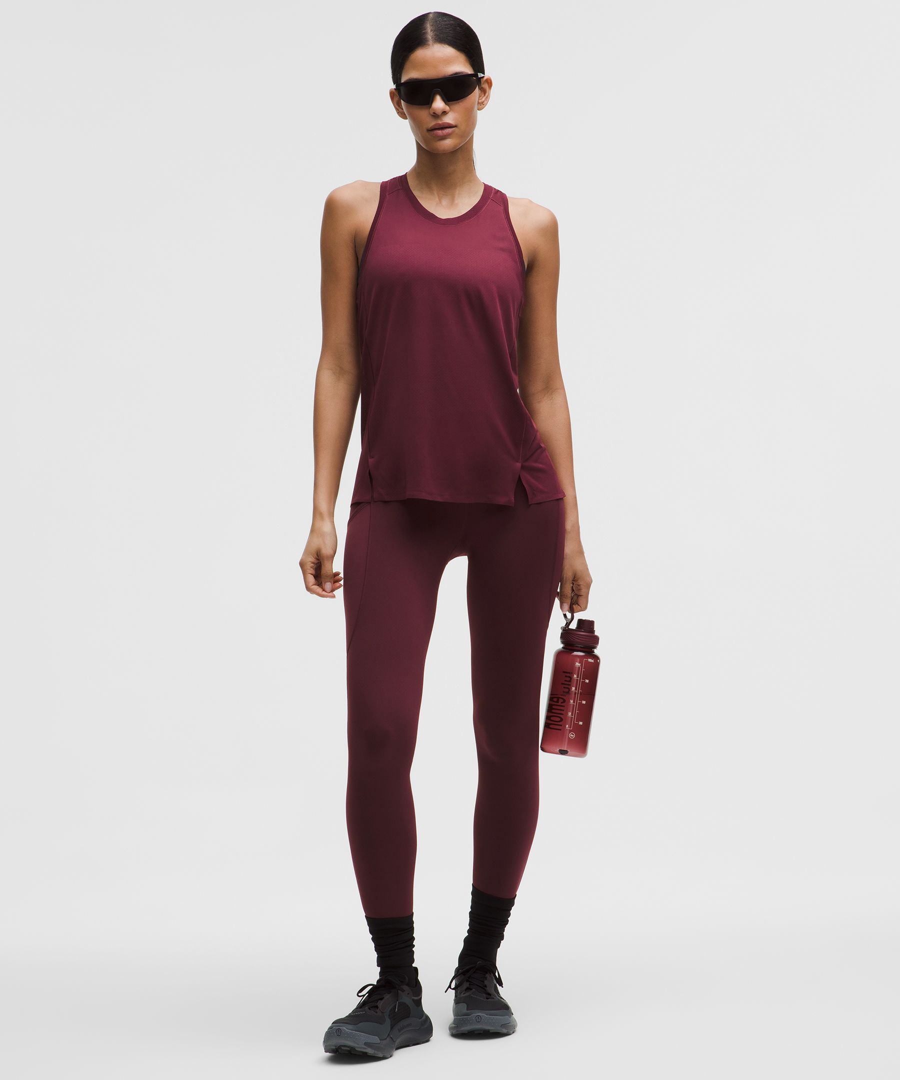 Fast and Free Singlet *Perforated Stripe