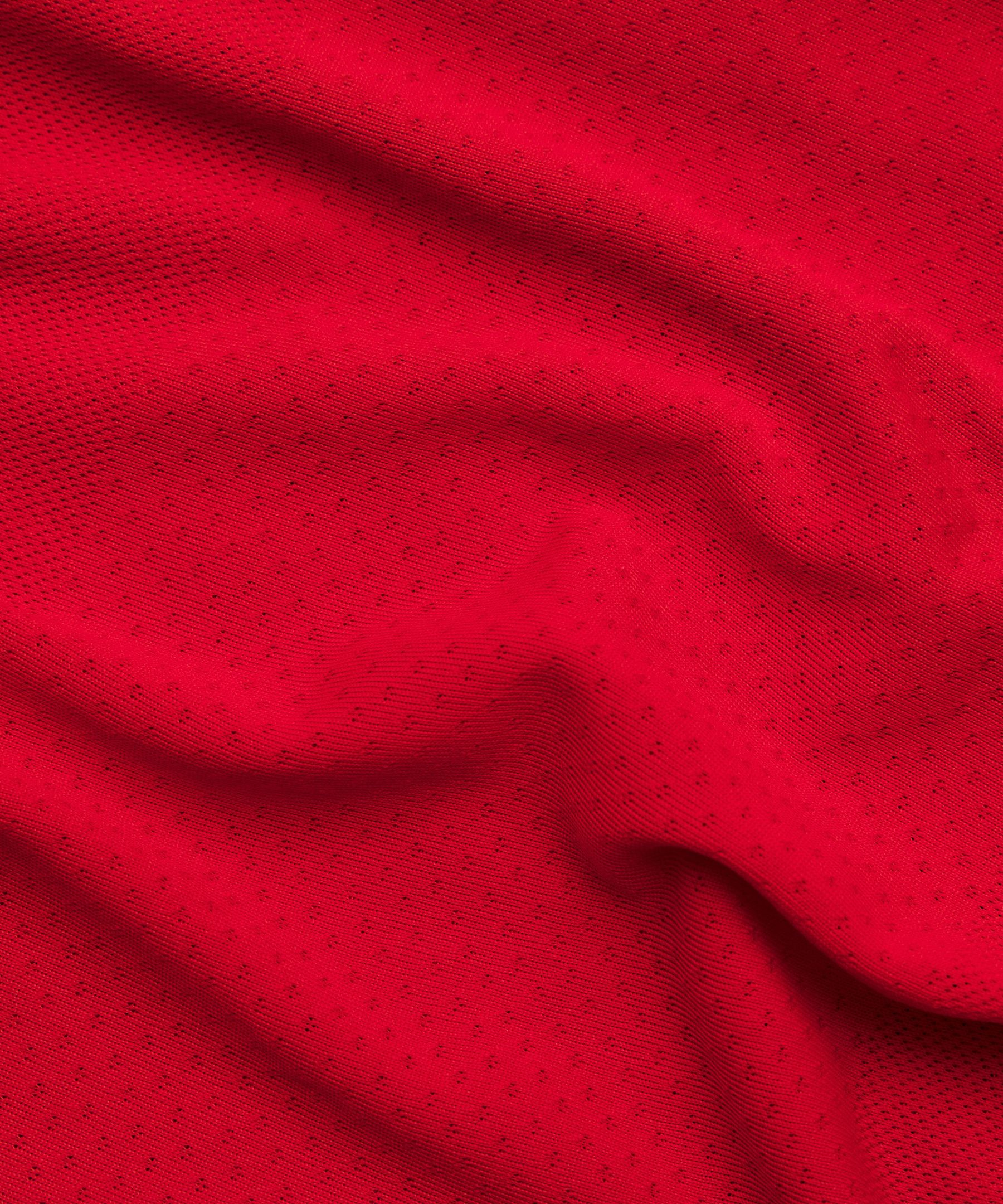 Fast and Free Singlet *Perforated Stripe