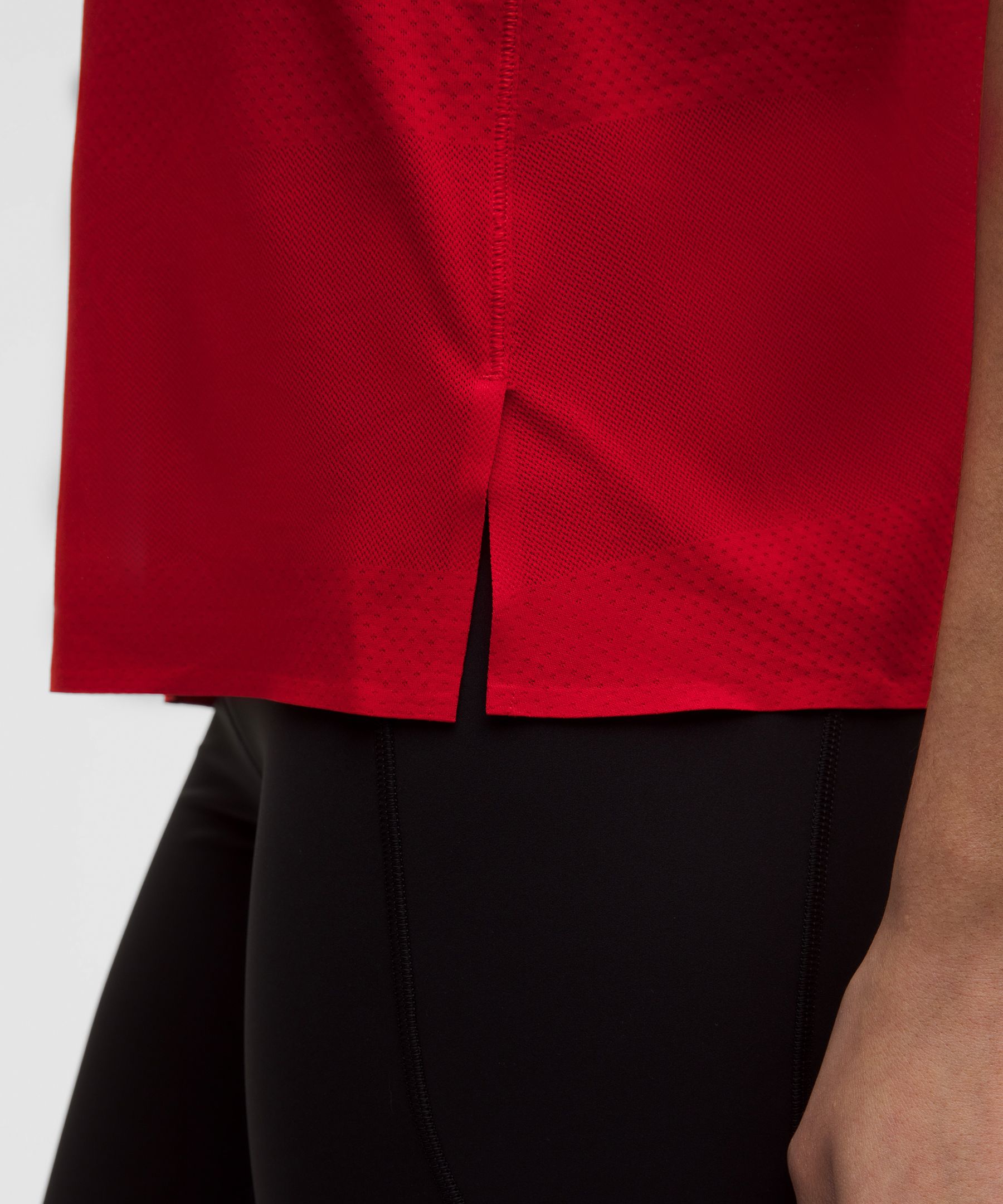 Fast and Free Singlet *Perforated Stripe