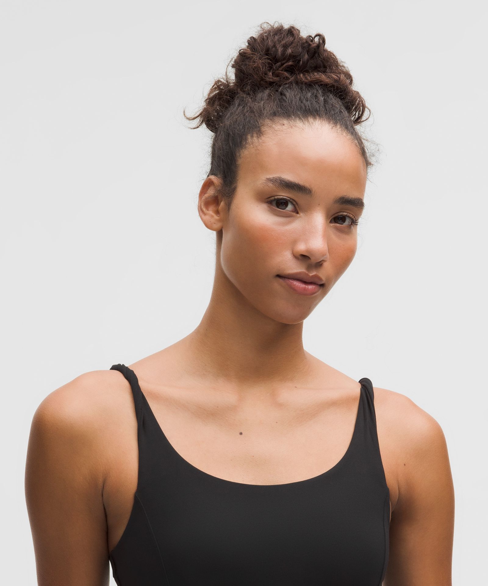 Женский укороченный топ Lululemon Align с перекрёстными бретелями — фото 4