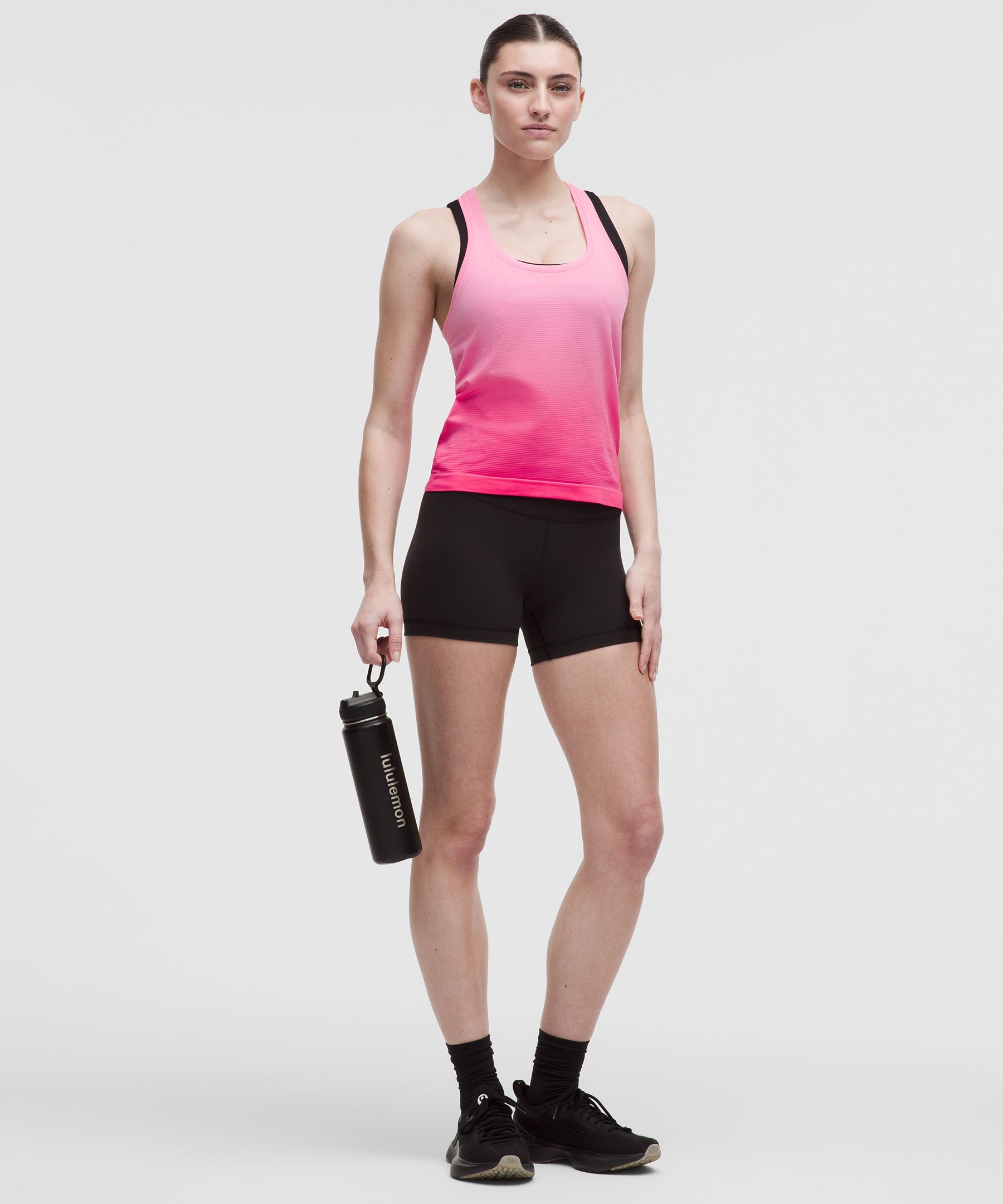 Swiftly Tech Tanktop mit U-Ausschnitt 2.0 in Taillenl&auml;nge *Waschung