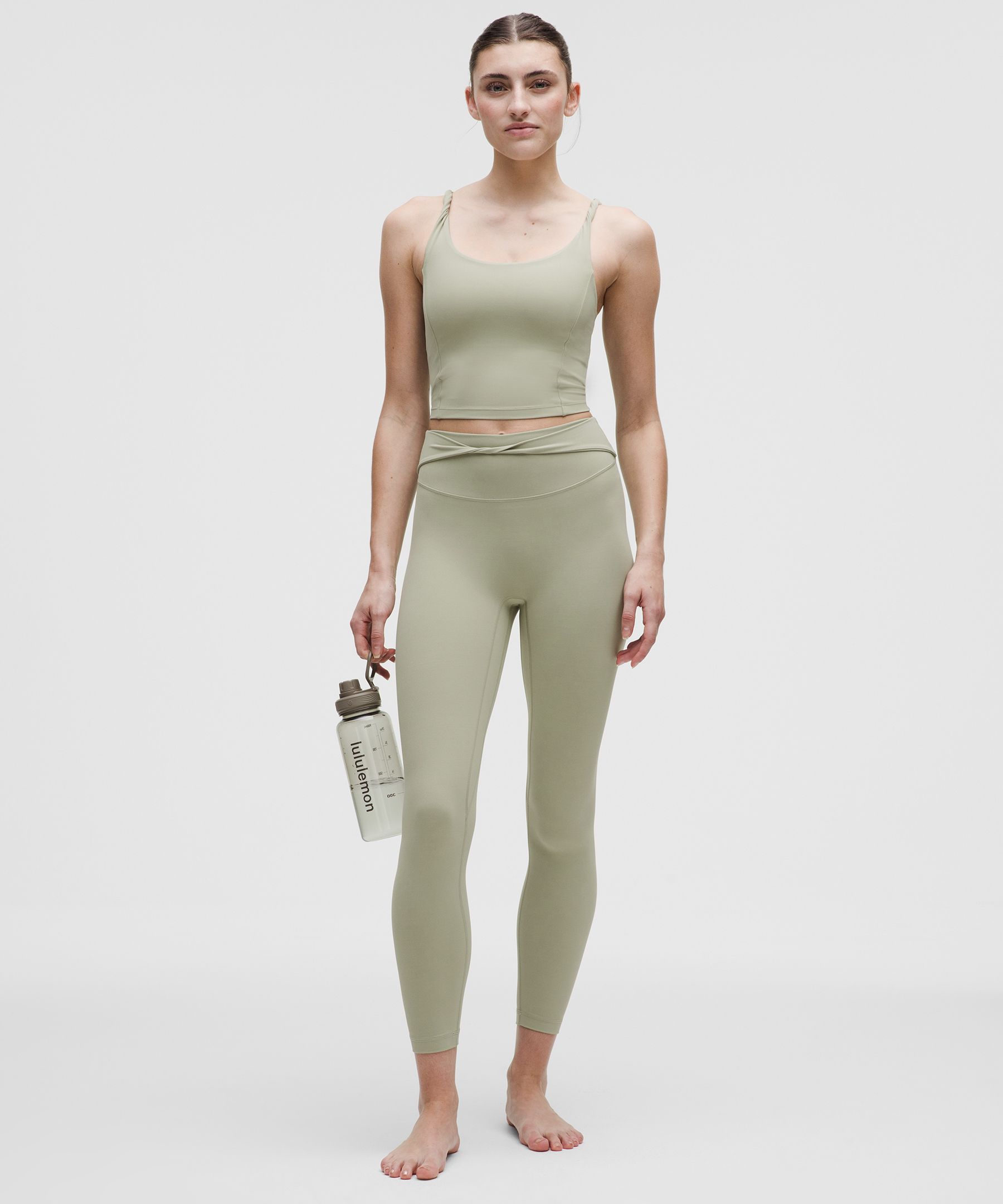 ルルレモン Align™ ツイストストラップ クロップタンクトップ *ライト