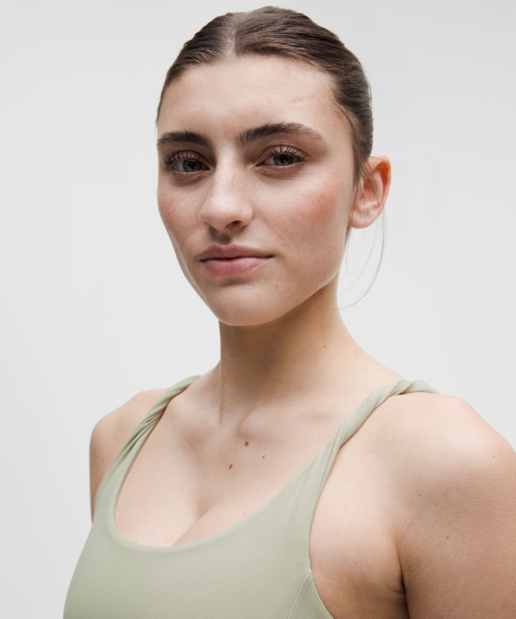 ルルレモン Align™ ツイストストラップ クロップタンクトップ *ライト