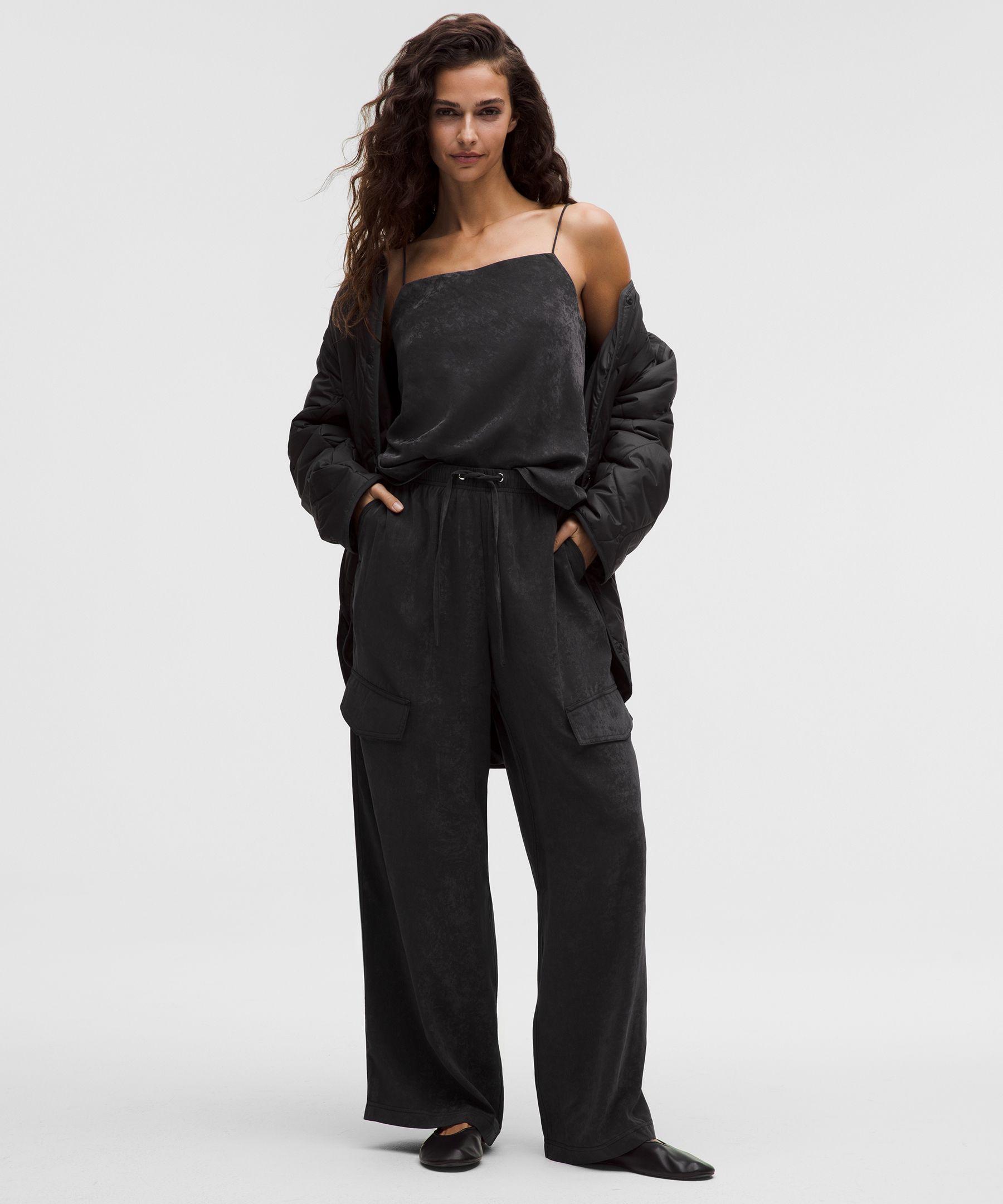 シンストラップ サテンタンクトップ | タンクトップ | Lululemon JP