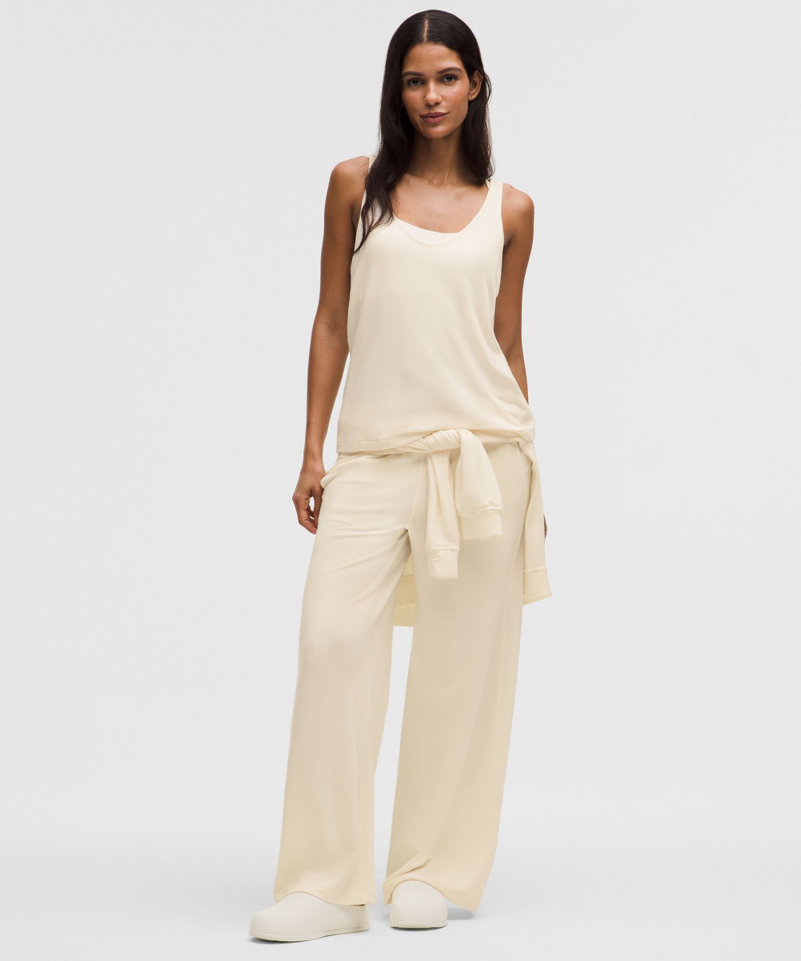Lululemon BeCalm V-Neck Tank Top — фото 3