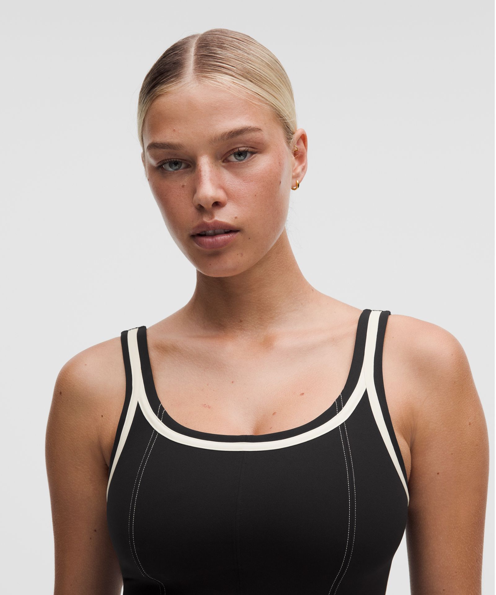 Женский топ Lululemon Glow Up со средней поддержкой — фото 4