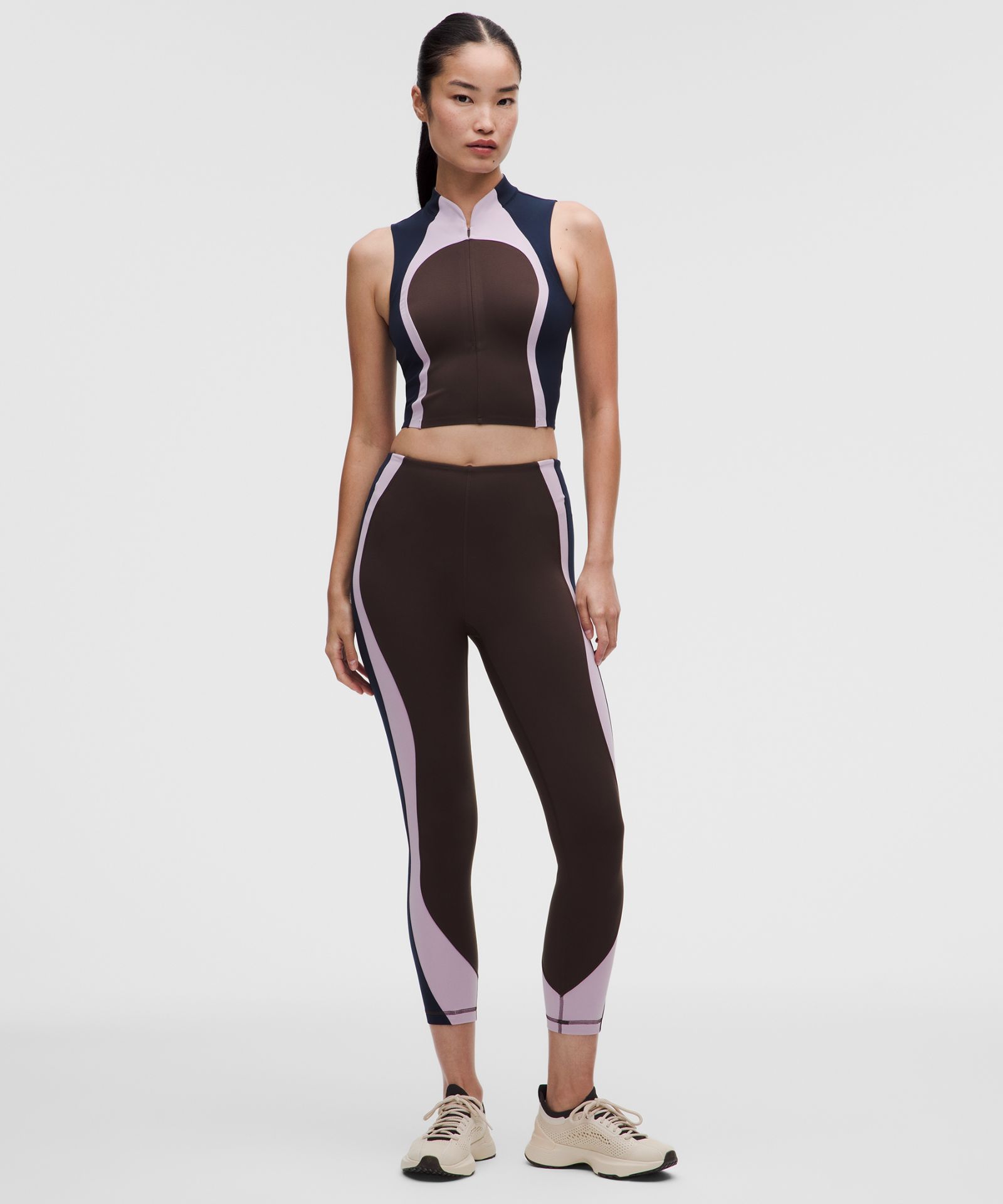 Женский топ Lululemon Ultralu Zip-Front Cropped Tank — фото 3