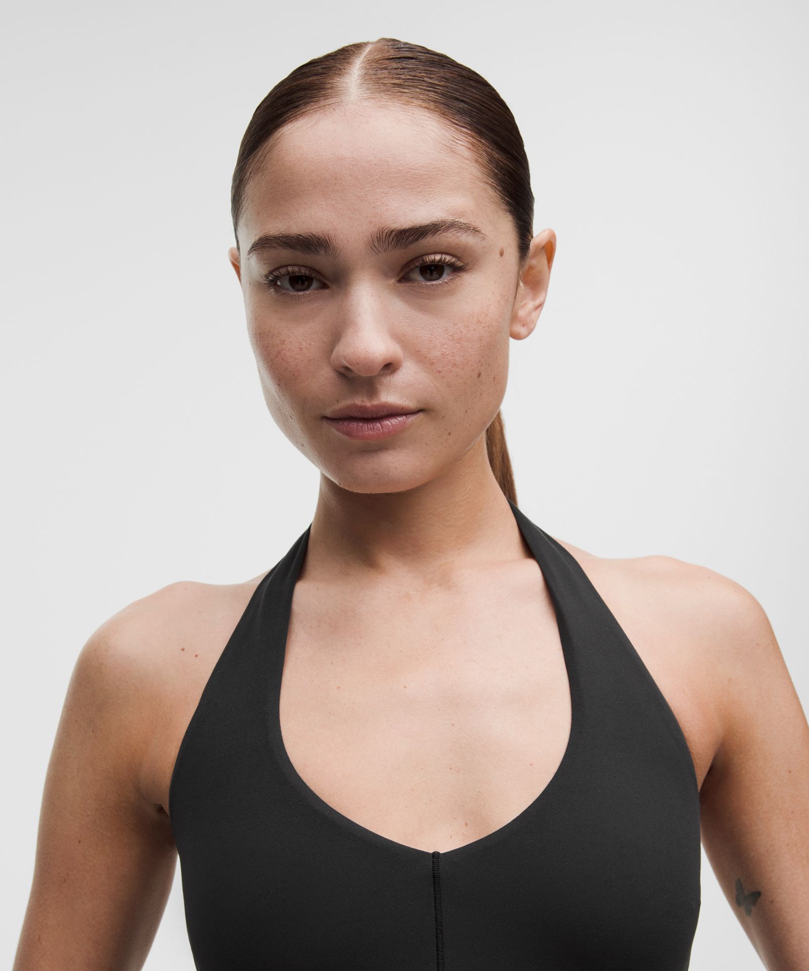 Женский топ Lululemon Wundermost Nulu с халтером — фото 4