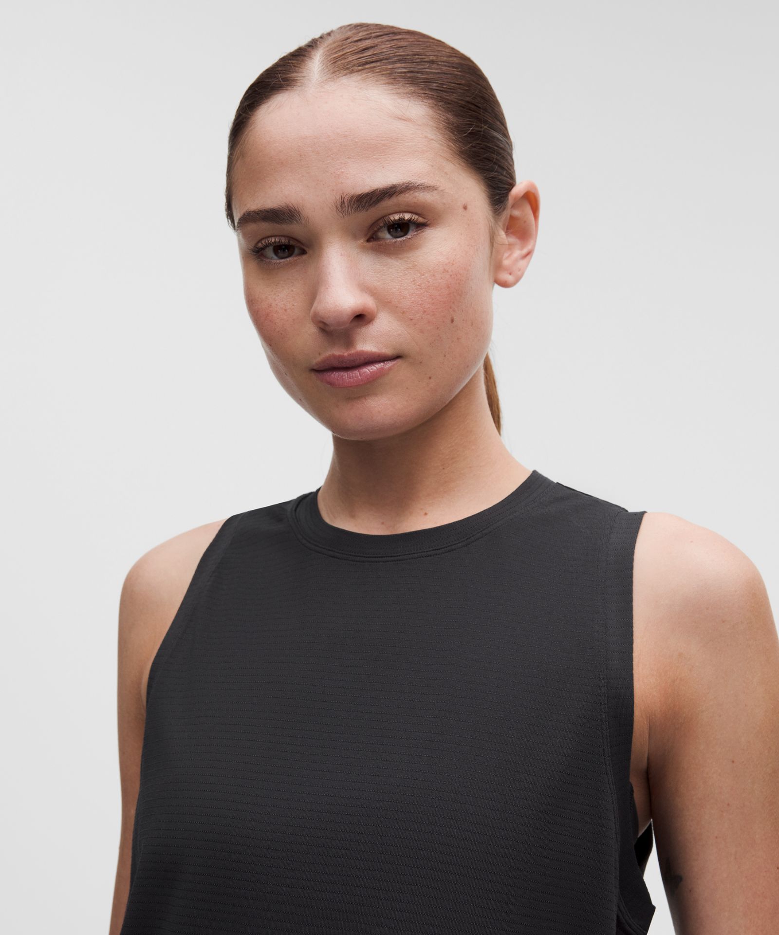Женский топ Lululemon License to Train Classic-Fit — фото 4