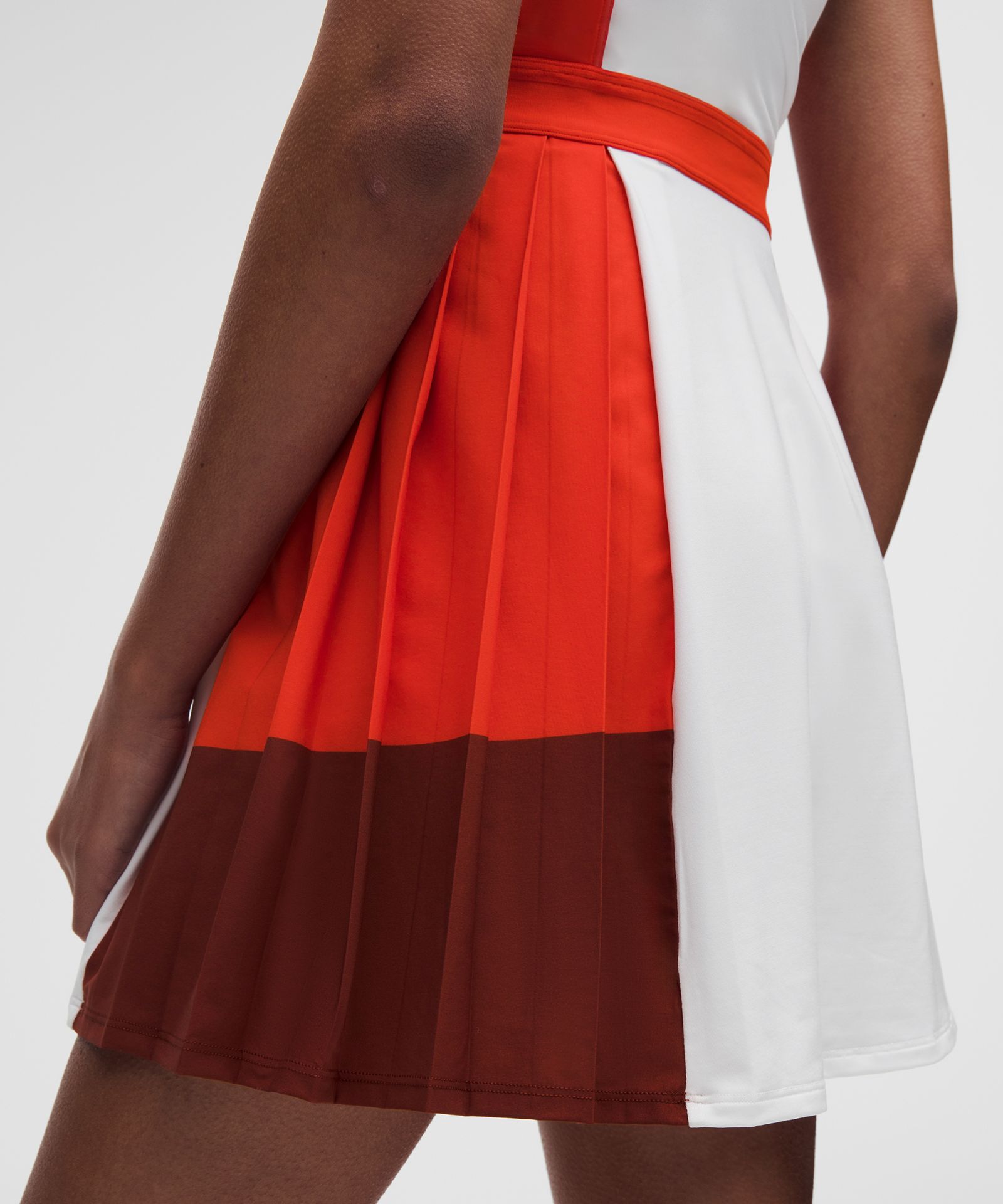 Женское теннисное платье Lululemon Court Champ Racerback — фото 6