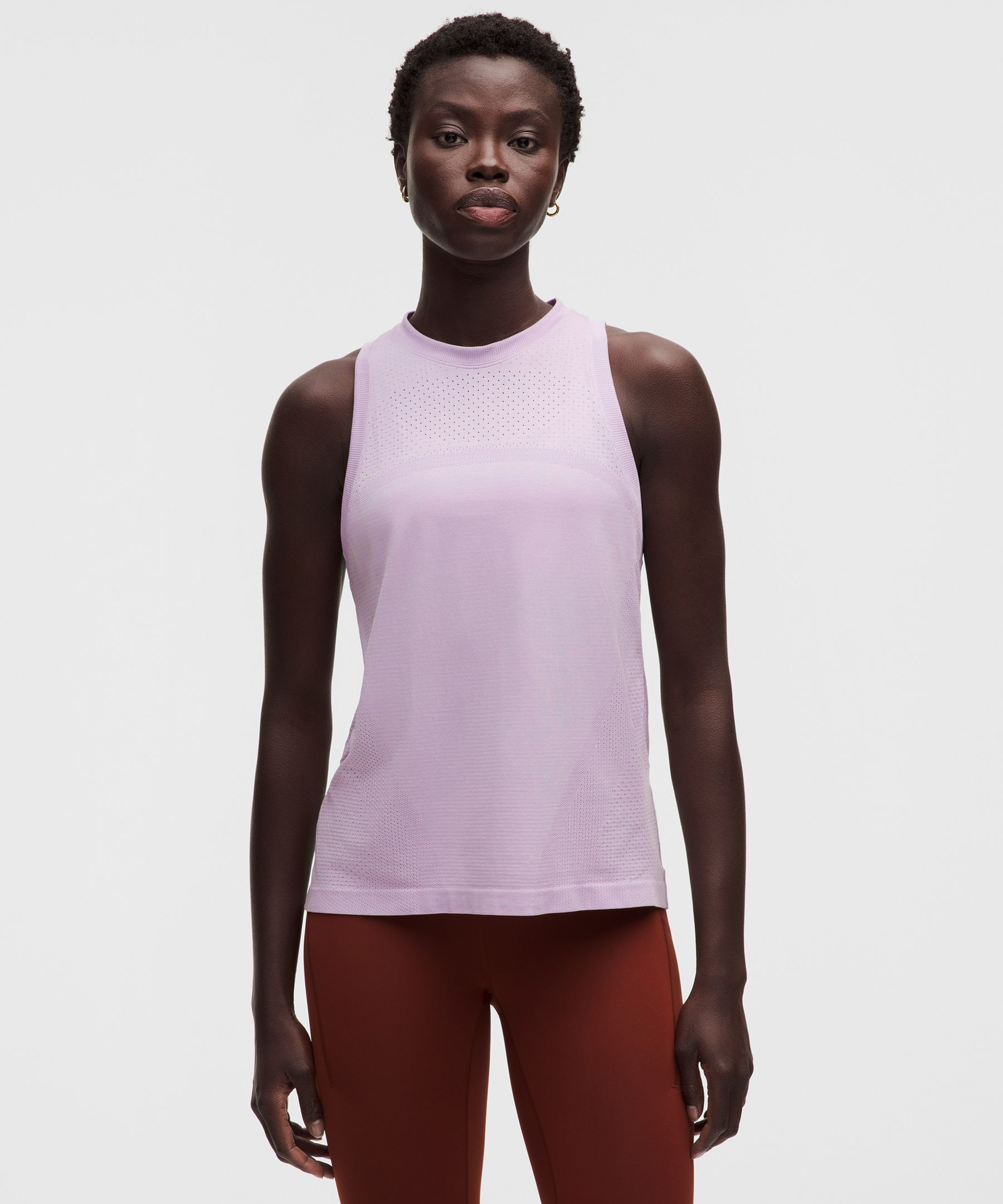Camiseta de tirantes Swiftly de longitud hasta la cadera *Logotipo