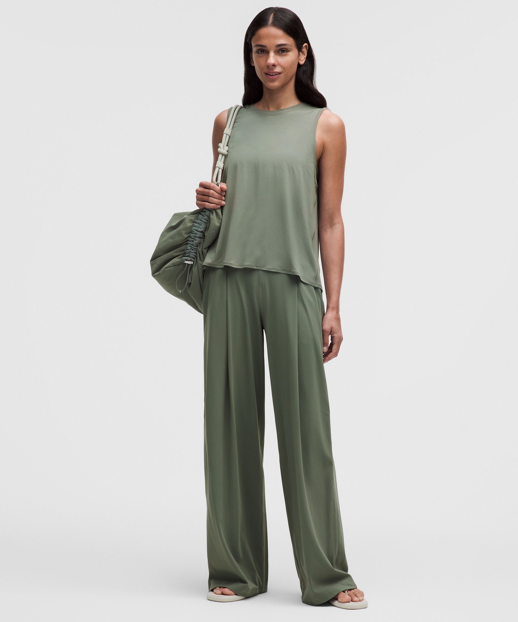 SilkyAppeal ロング丈タンクトップ | タンクトップ | Lululemon JP