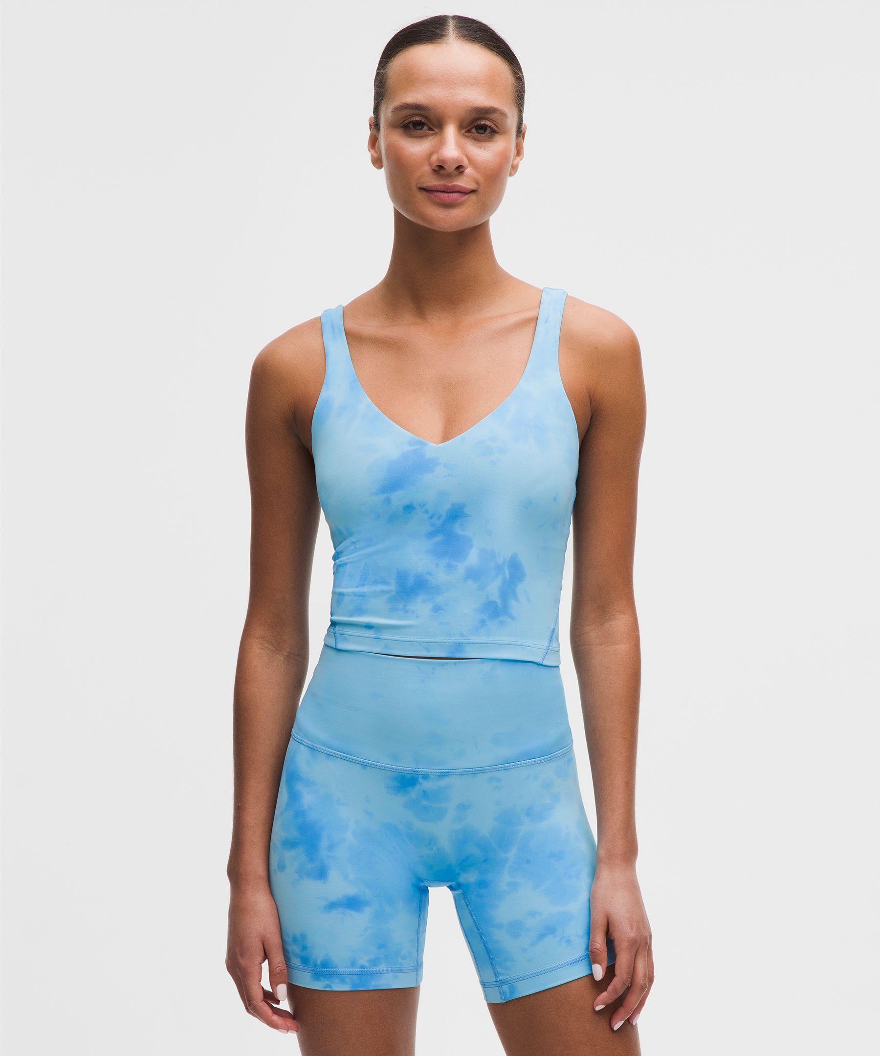 ルルレモン 長袖 ヨガウェア ライトブルー　サイズ4 状態良好 ヨガウェア 【ルルレモン公式｜lululemon Japan】 - ワイドレッグ