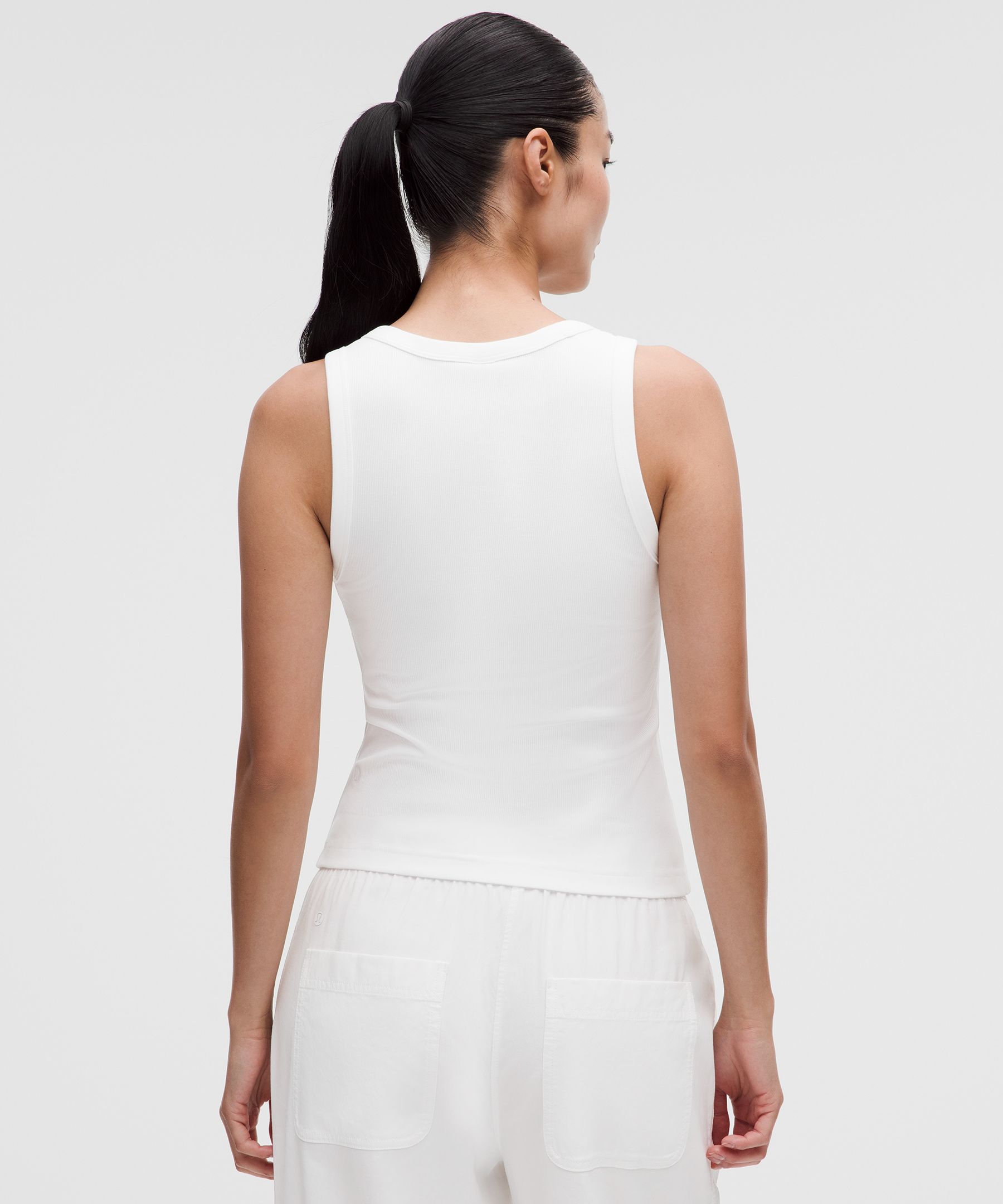 Little geripptes Tanktop mit U-Ausschnitt