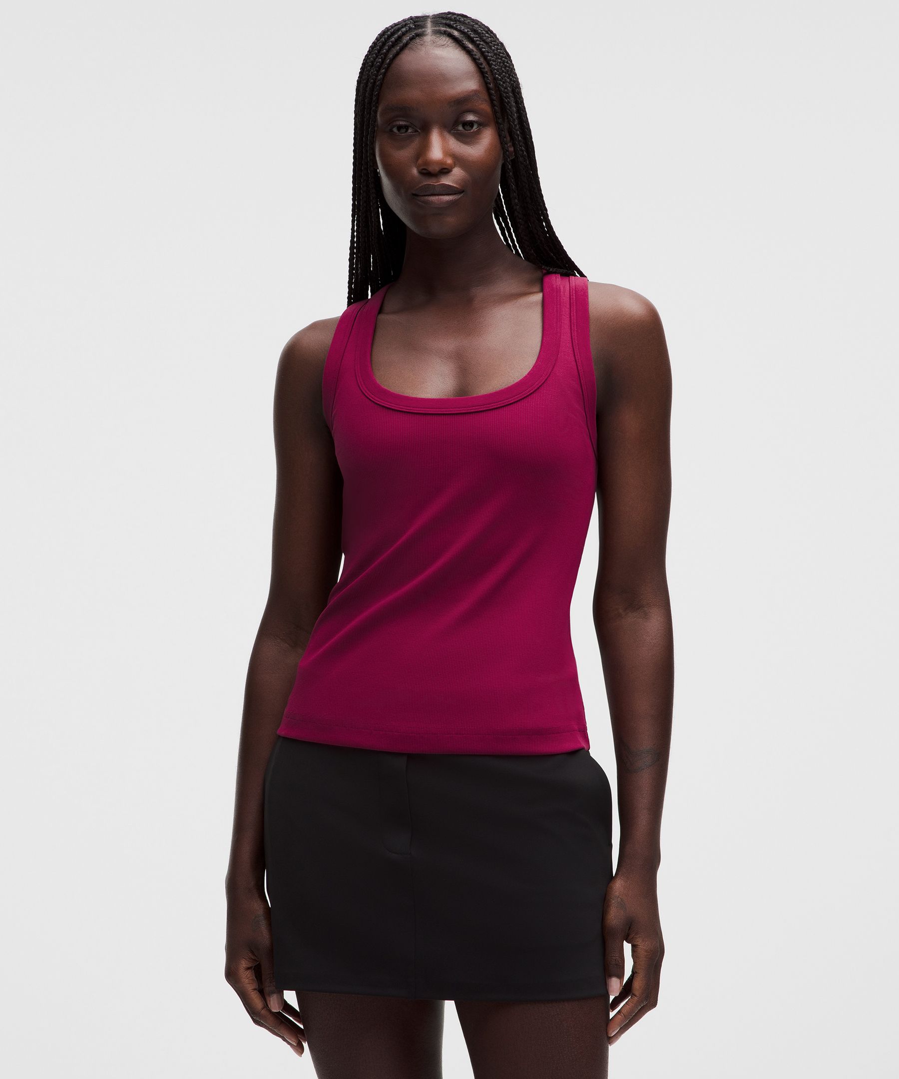 Tank top acanalado con escote redondeado