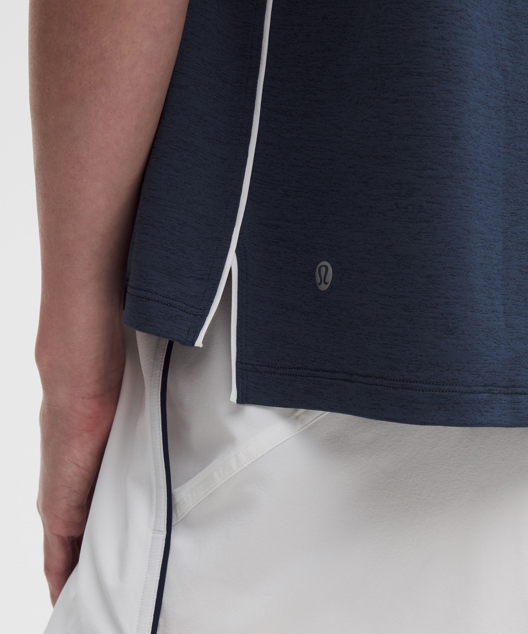Relaxed-Fit Muscle Tank Top *Tennis Graphic