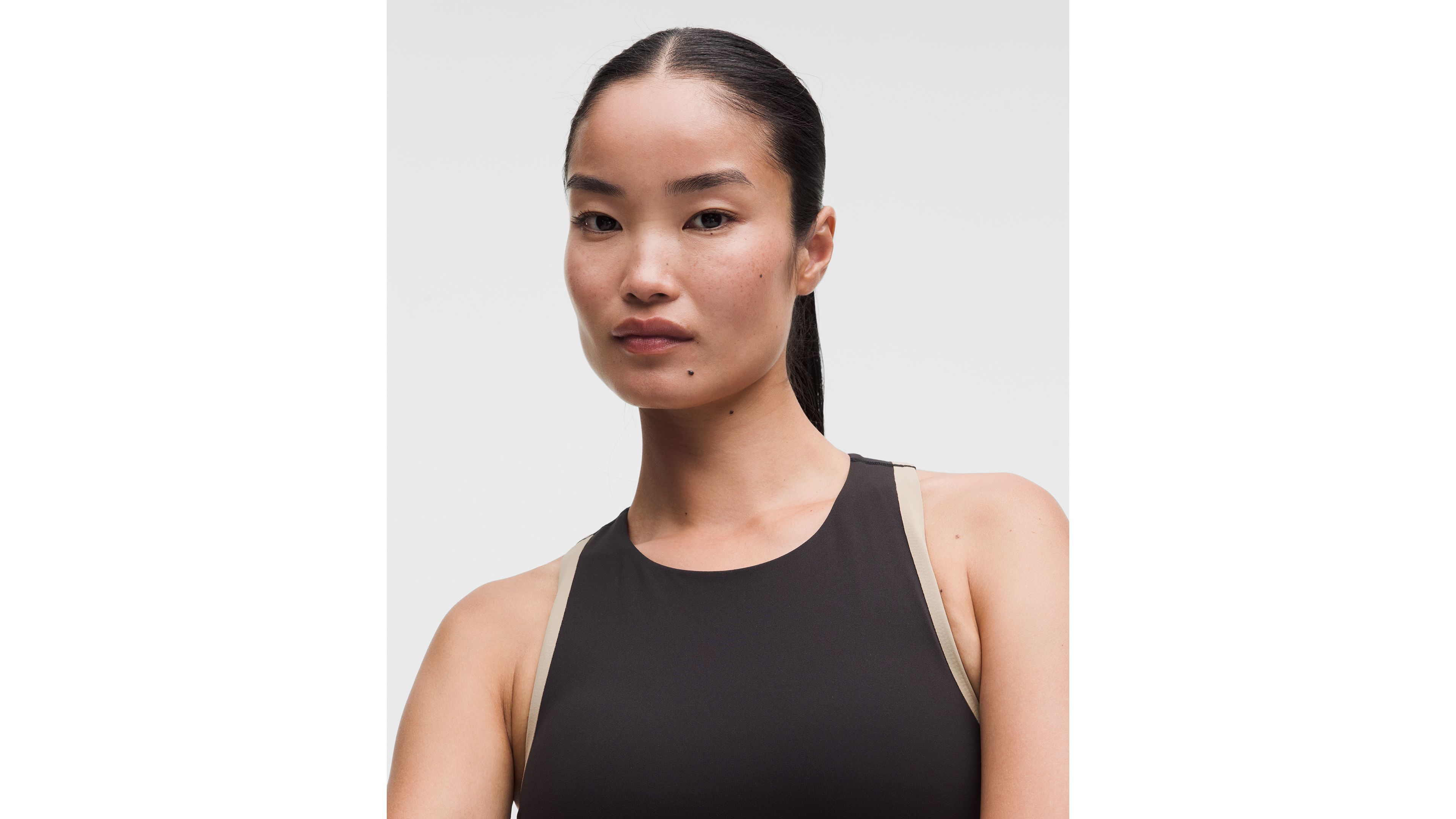 Wunder Train Layered-Look Tank Top *Medium Support B/C Cup