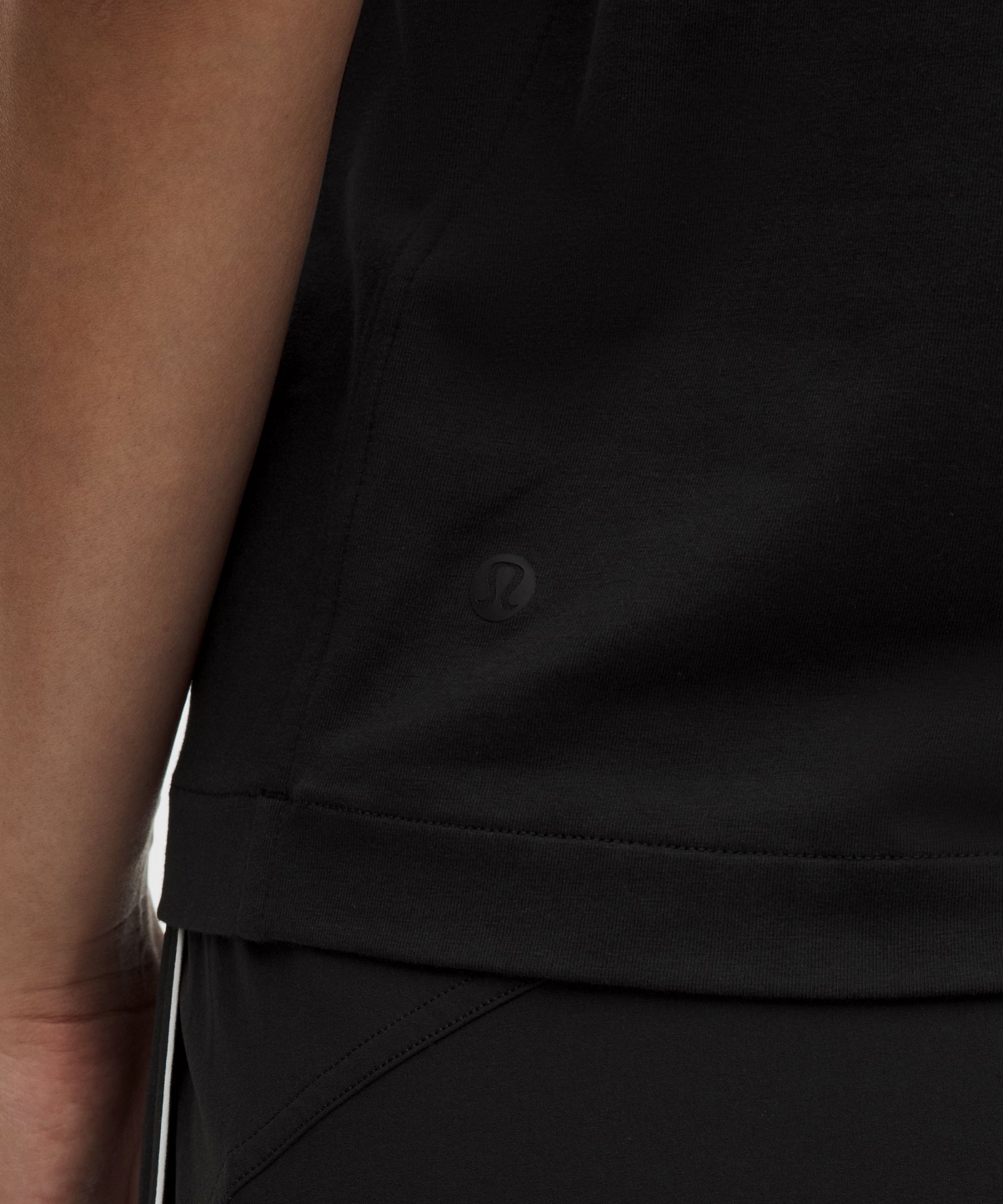 Женская майка Lululemon The Classic Jersey — фото 5