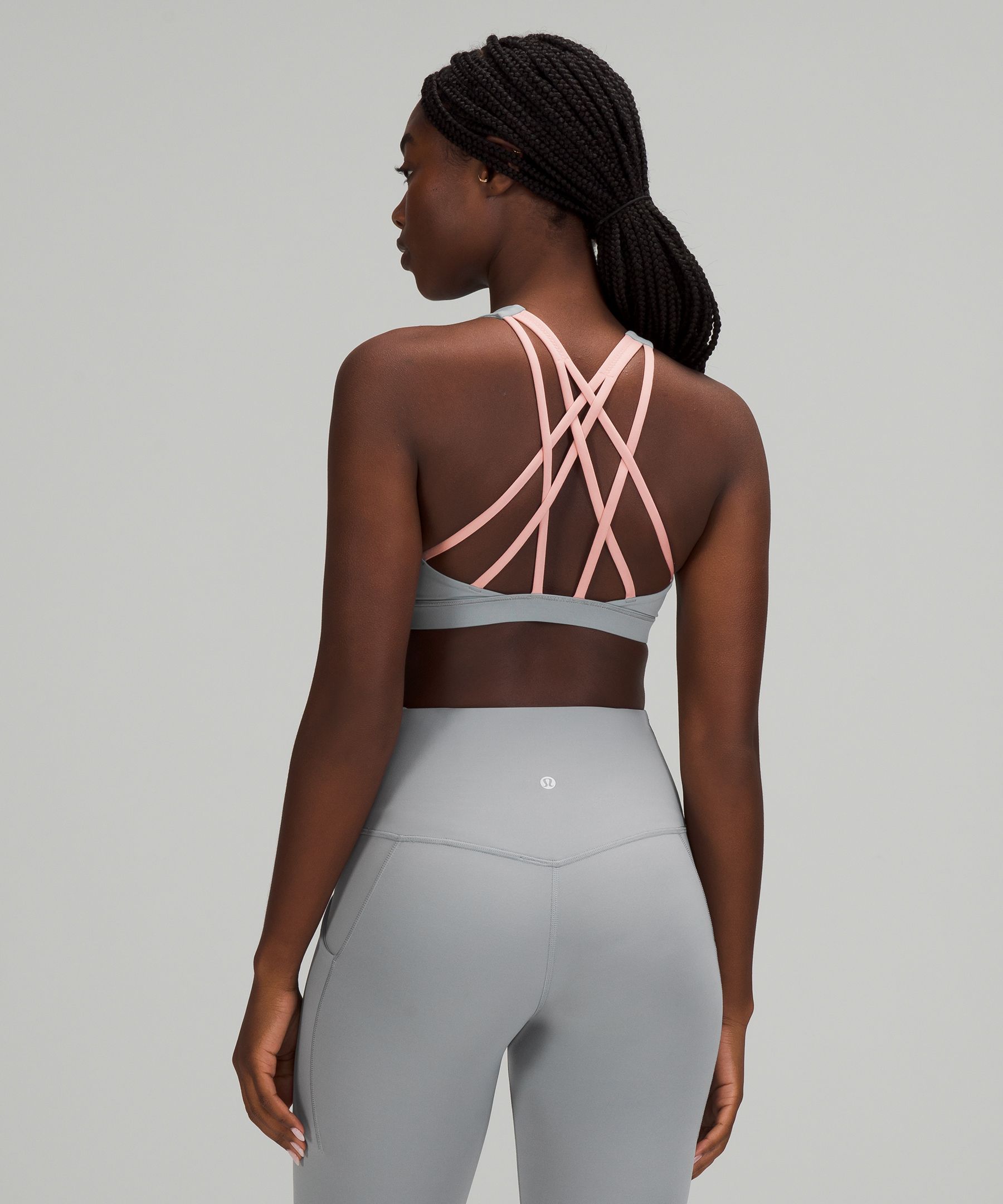 Lululemon warns of hit to athleisure demand from new COVID-19