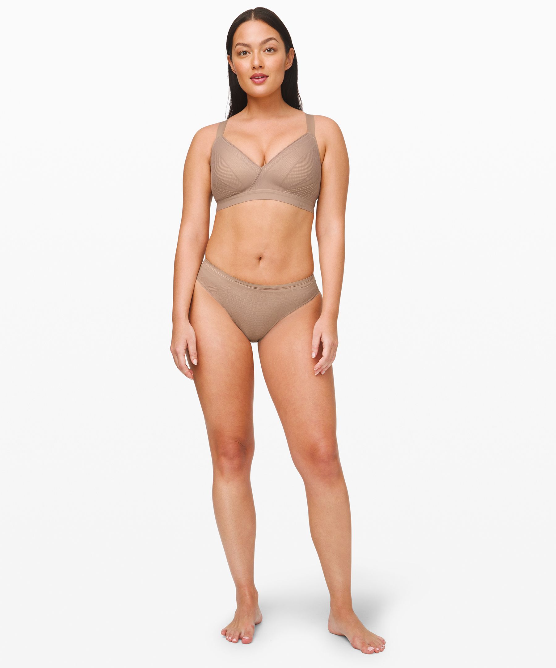 LULULEMON Awake to Lace Bra size:34B Black/Barely Beige