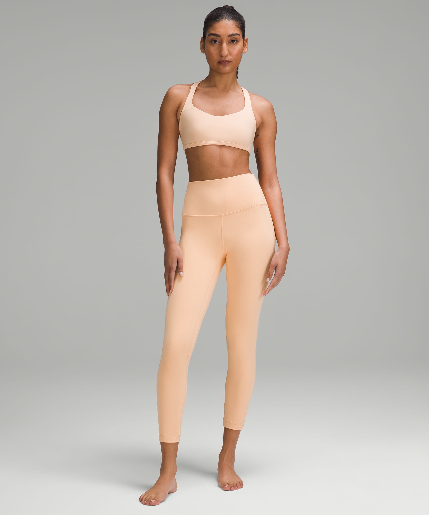 Lululemon set strappy back bra and crop leggings outfit Size 6 - $20 - From  Becky