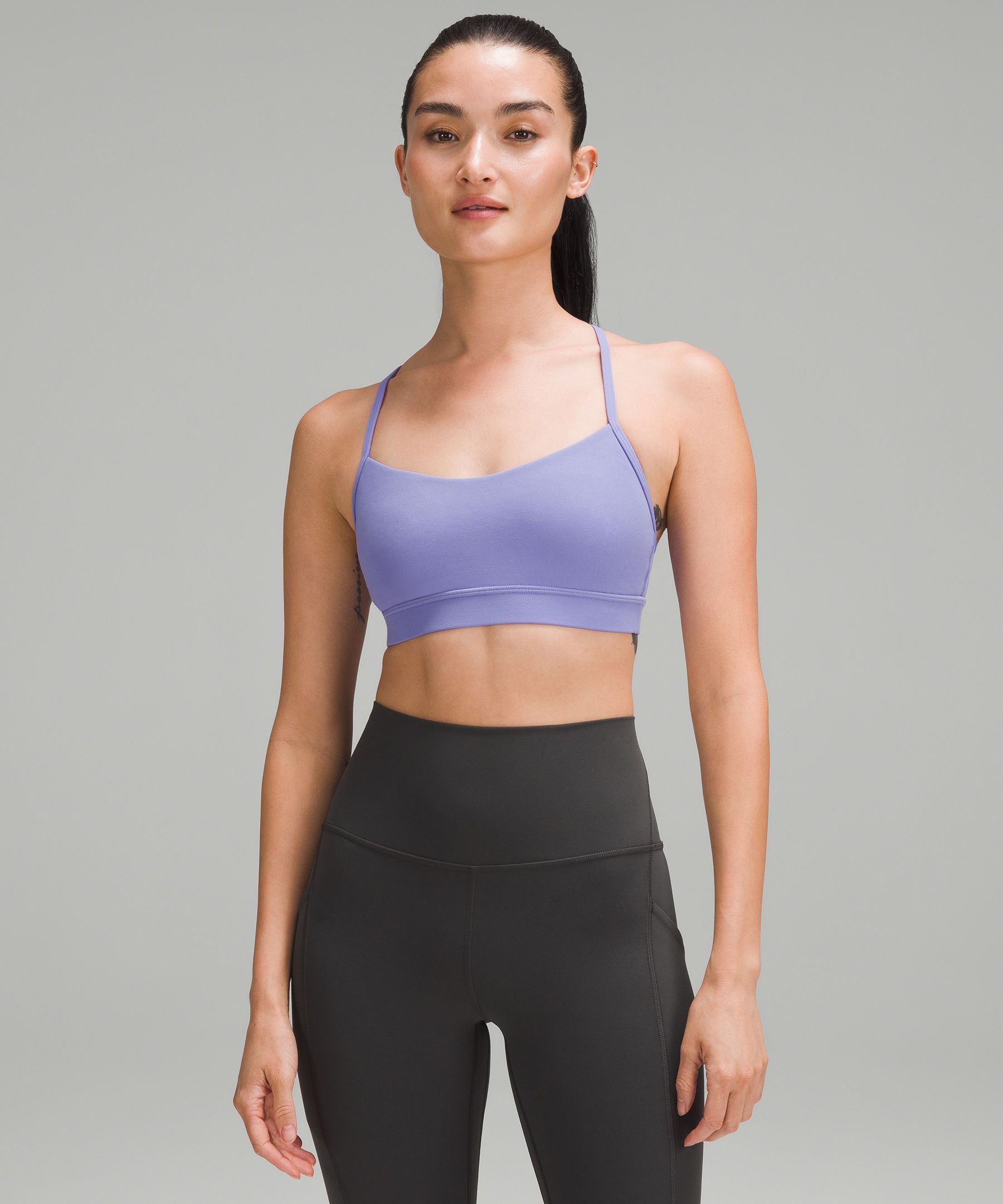 lululemon - Hight neck Flow Y Bra Nulu Light Support on Designer