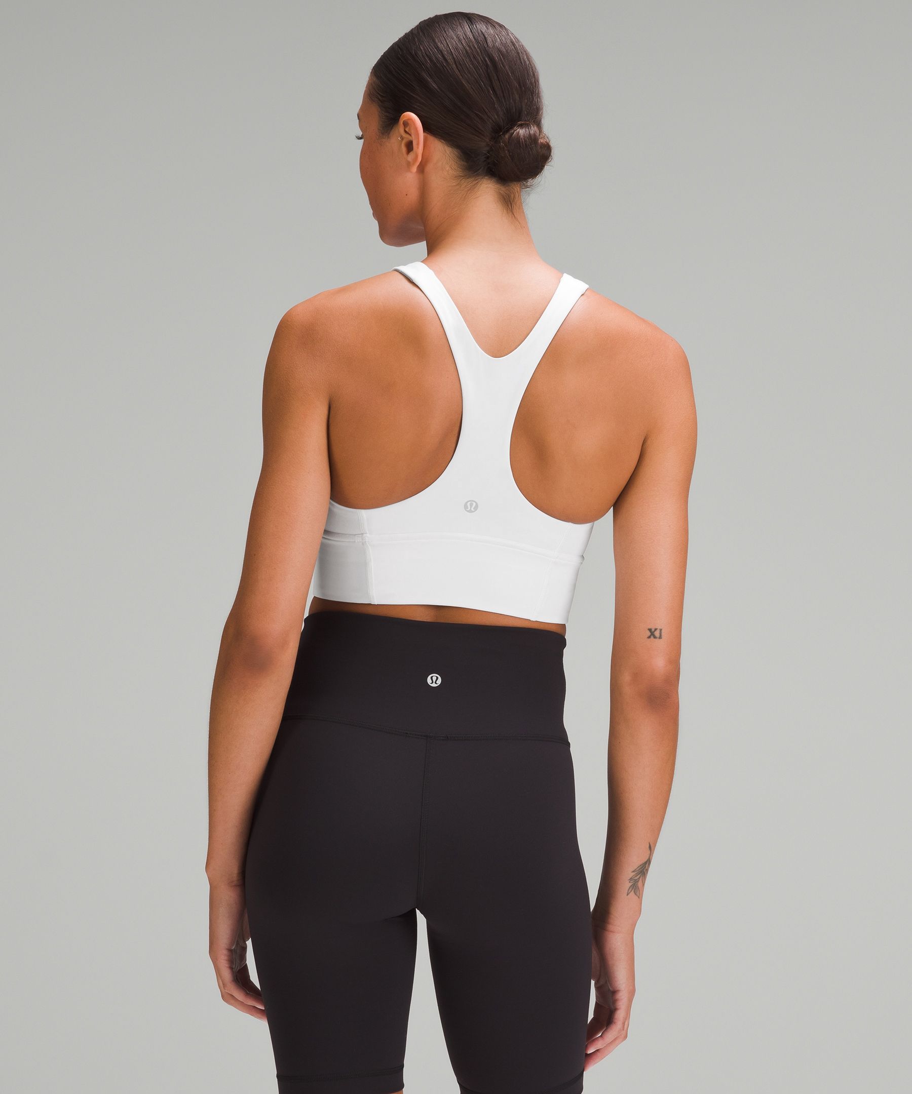 Lululemon White Wunder Train Bra Athletic Medium Support, C/D Size 6 (on  website)