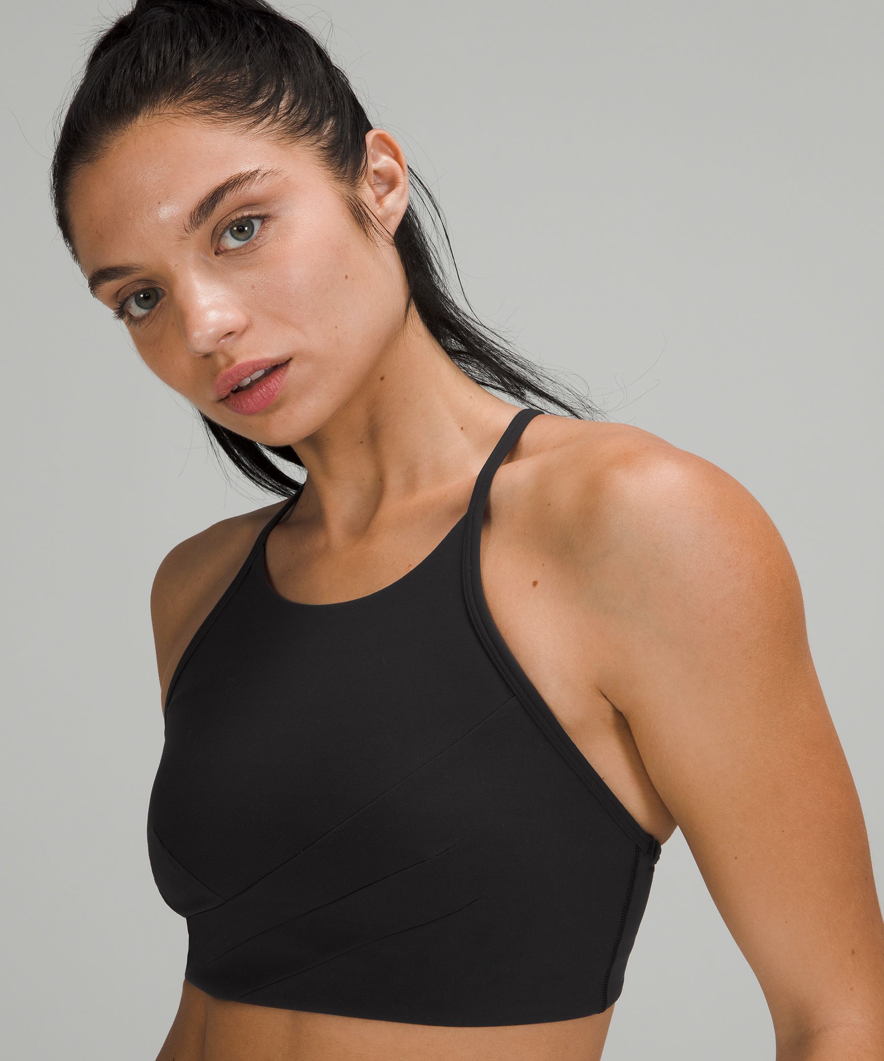 lululemon - Hight neck Flow Y Bra Nulu Light Support on Designer