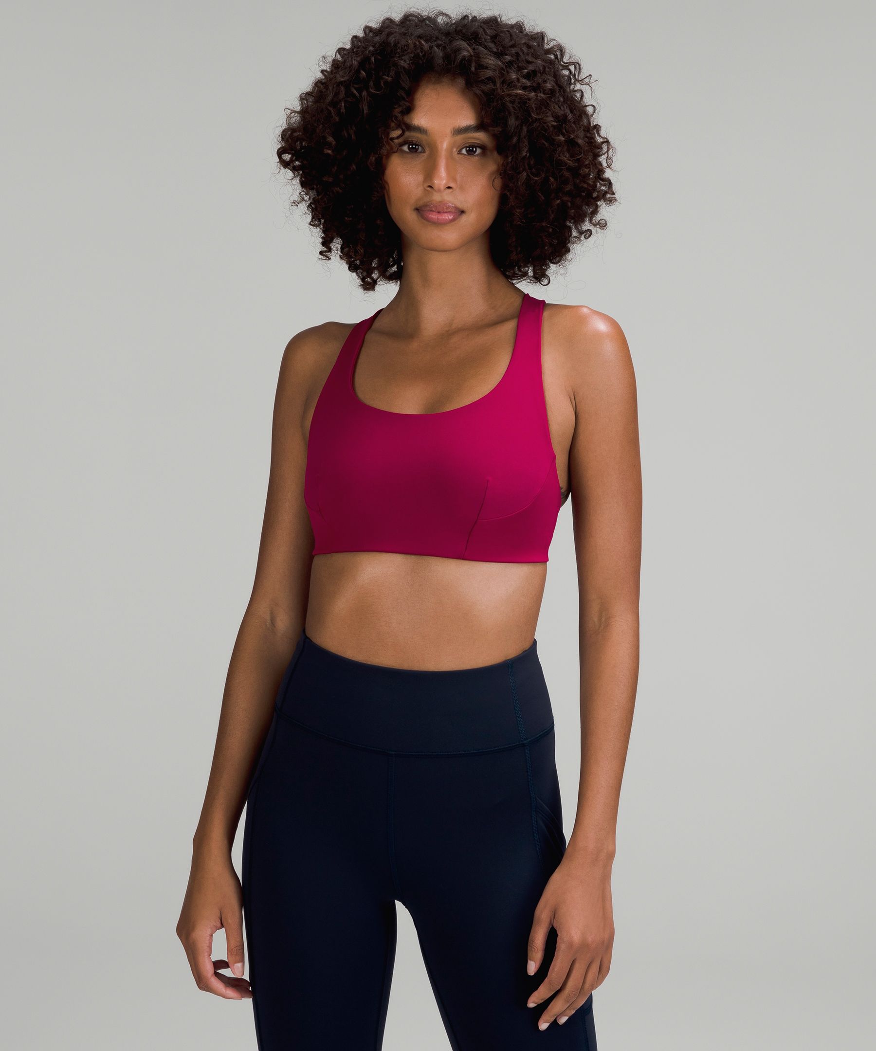 Lululemon Tough Train High-Neck Bra *Medium Support, C/D Cup