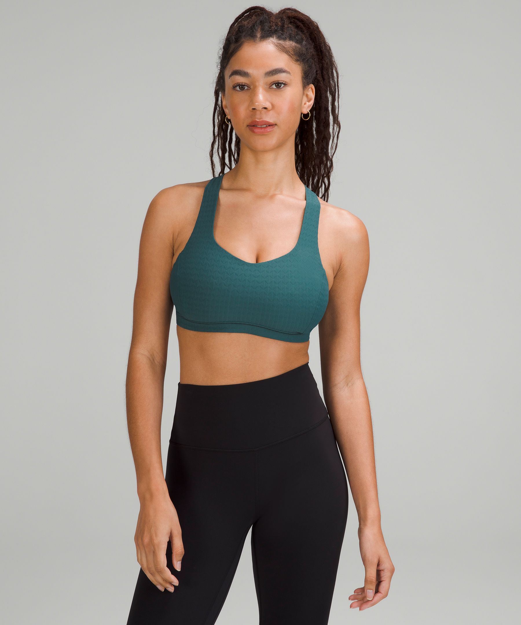 lululemon - Lululemon Free to Be Serene Bra on Designer Wardrobe