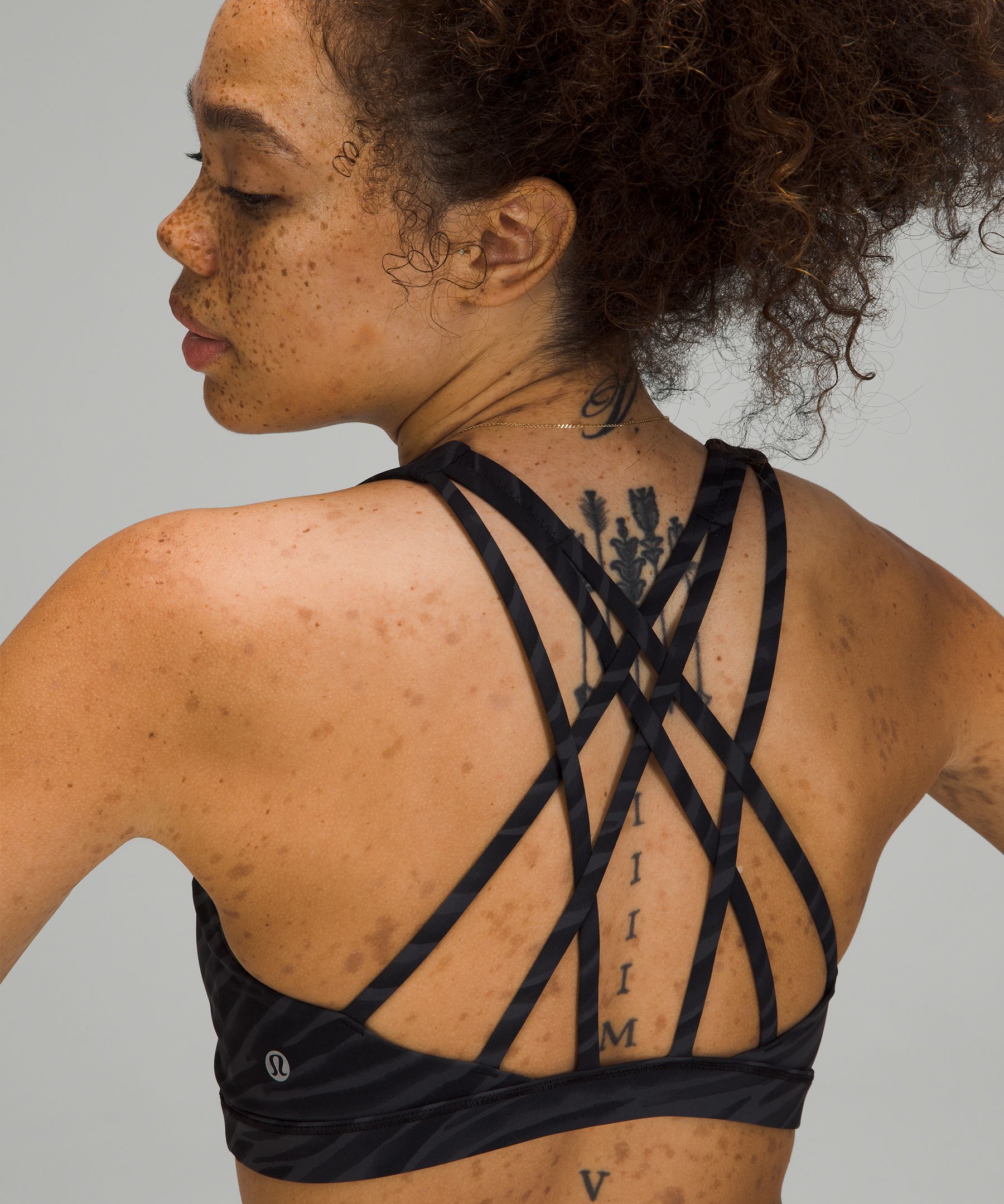 ルルレモン　Free to be Serene スポーツブラ　新品　黒　８ Free To Be Serene Bra | スポーツブラ | Lululemon JP