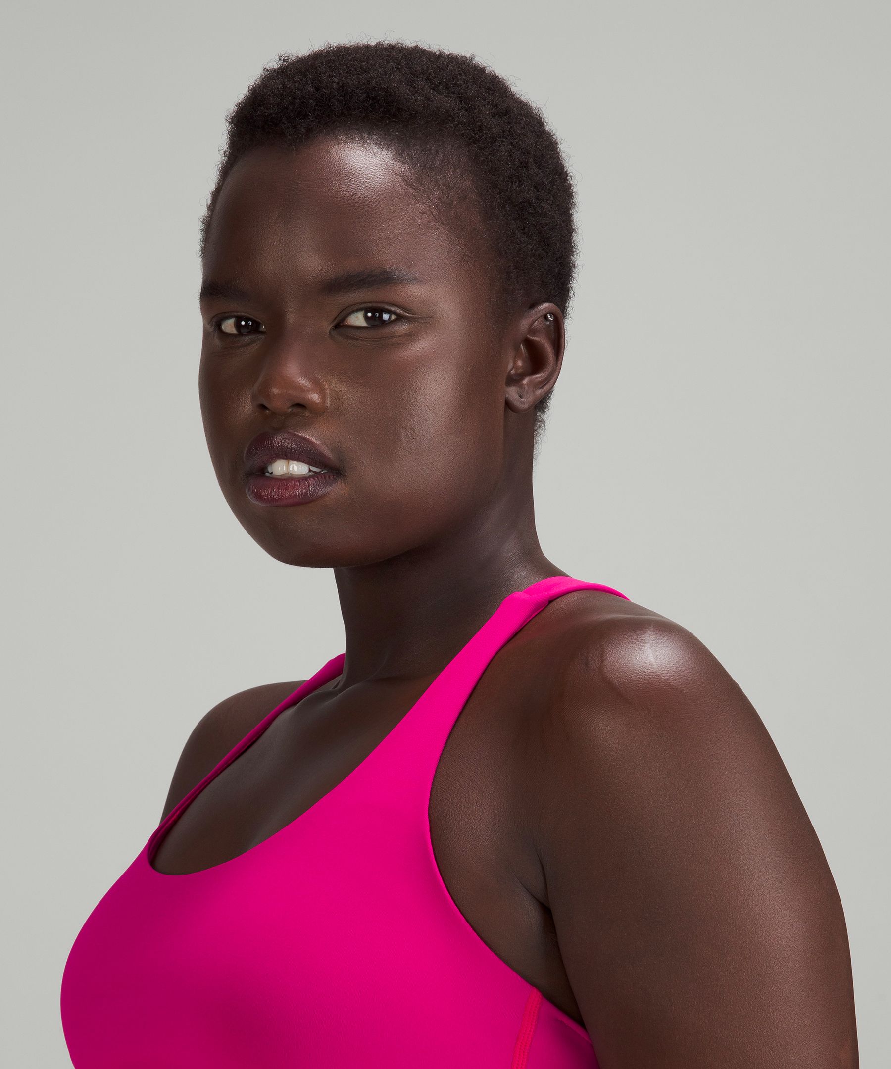 Couldn't find decent photos of the Chambray Energy bra on here and the one  on Lululemon's website doesn't show it accurately! So I ordered it and wow:  what a divine colour! Size