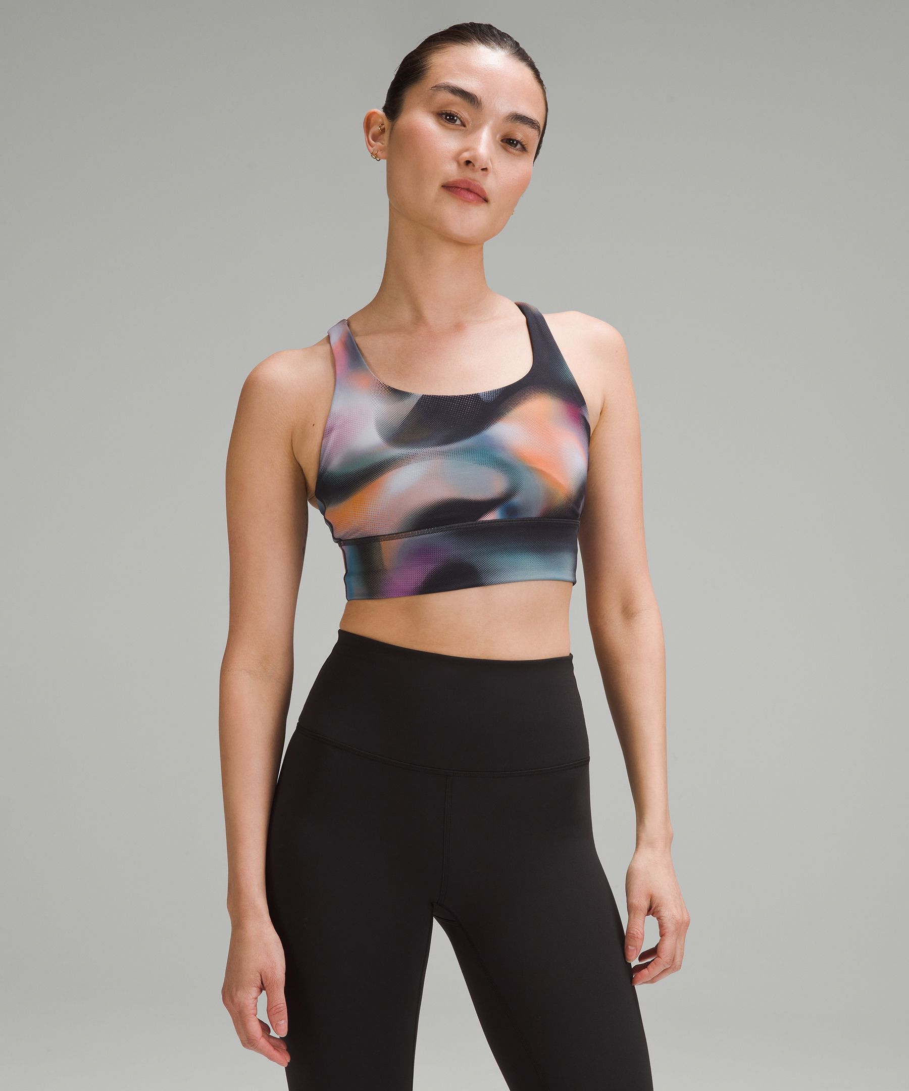 ルルレモン Energy™ ロングラインブラ *ミディアムサポート、B/Cカップ