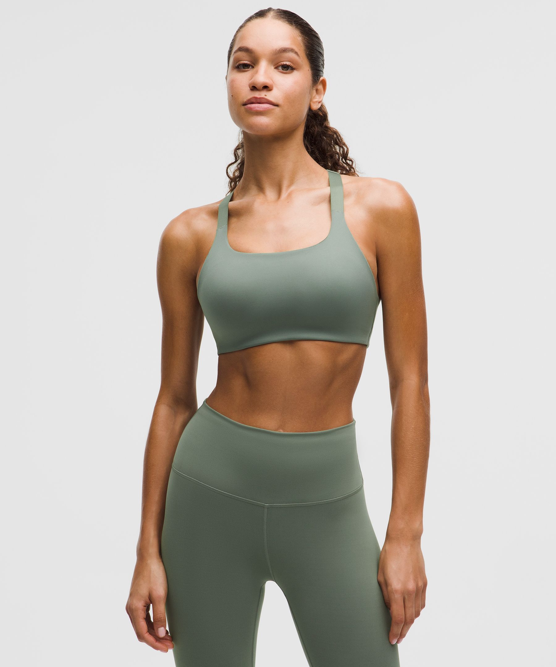 lululemon – Women’s Ultralu Square-Neck Workout Sports Bra Medium Support, B/C Cup – Color Green/Pastel – Size 8