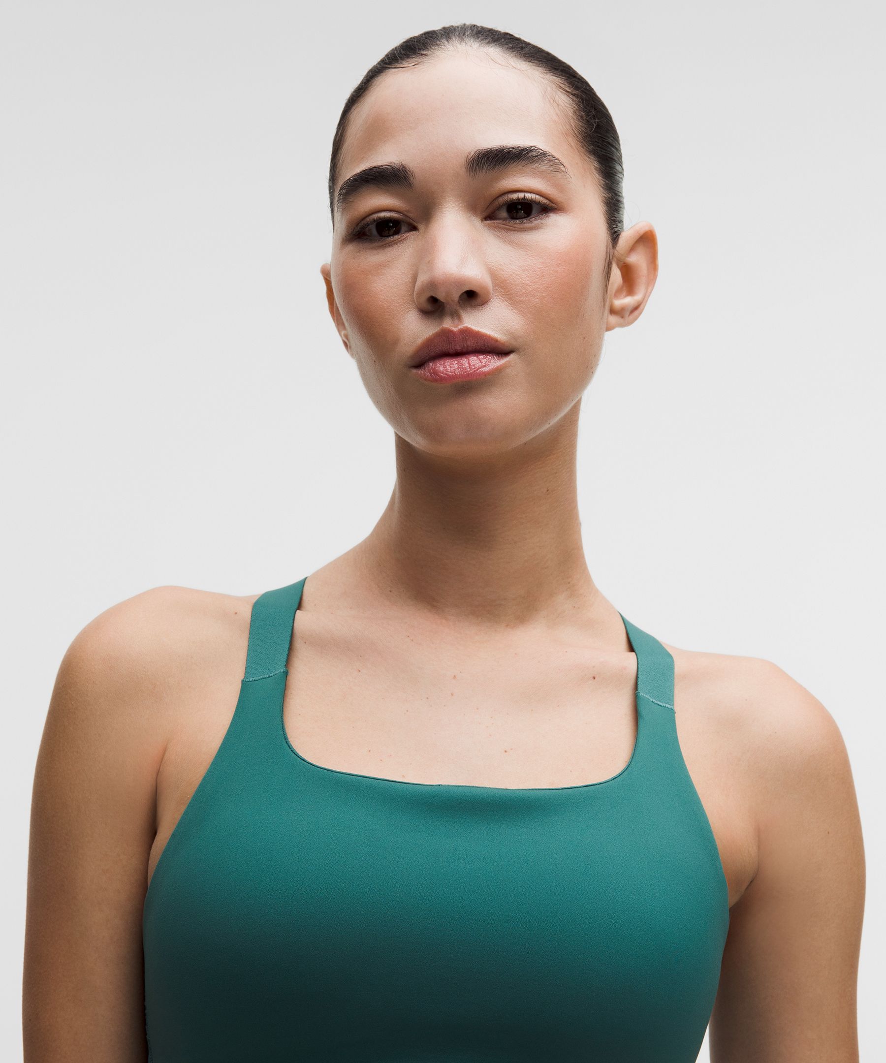 Ultralu Square-Neck Workout Bra *Medium Support, B/C Cup
