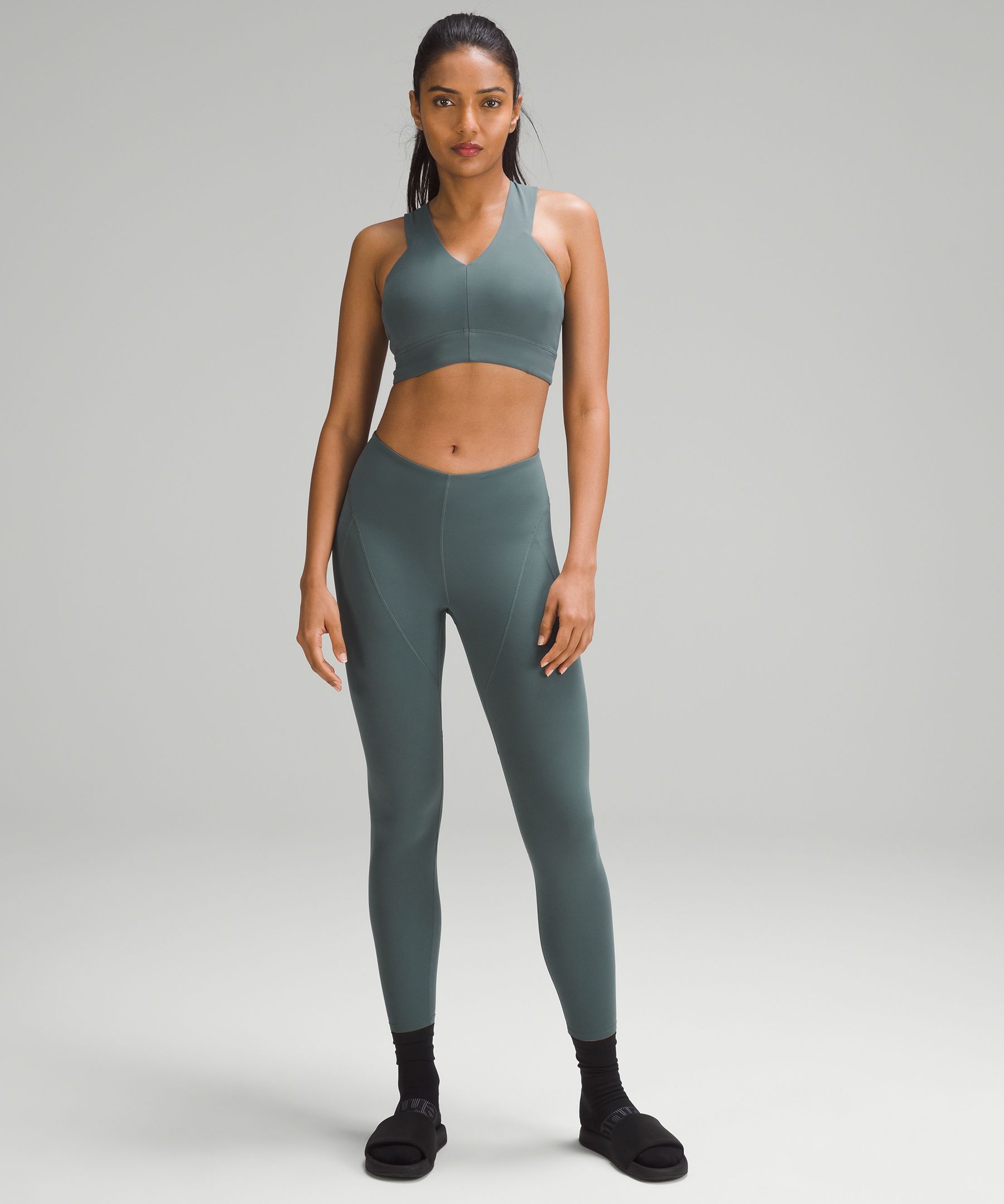 https://images.lululemon.com/is/image/lululemon/LW2DRYS_033124_1