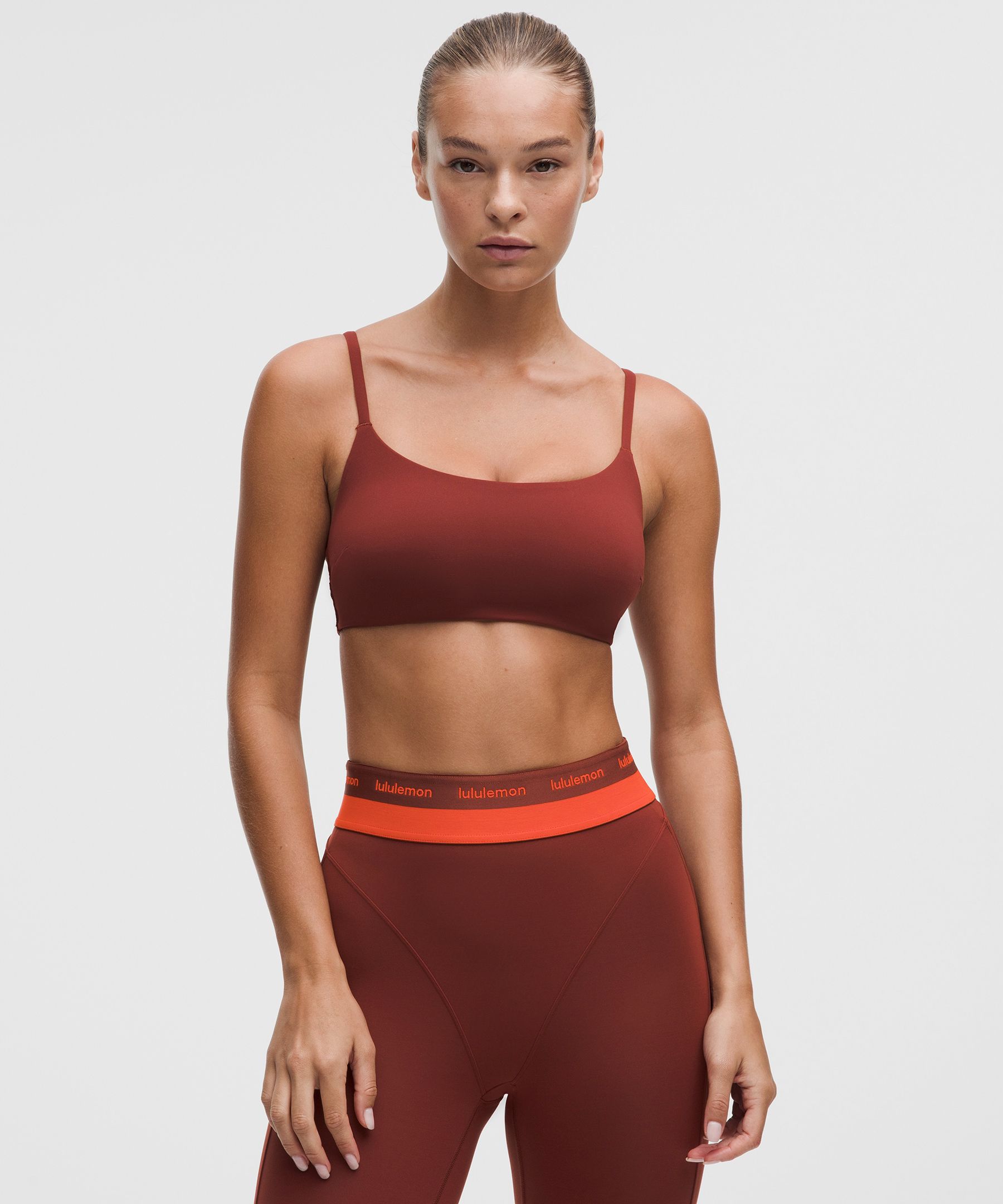 Bra Wunder Train strappy con espalda deportiva *Soporte ligero, copa C/D