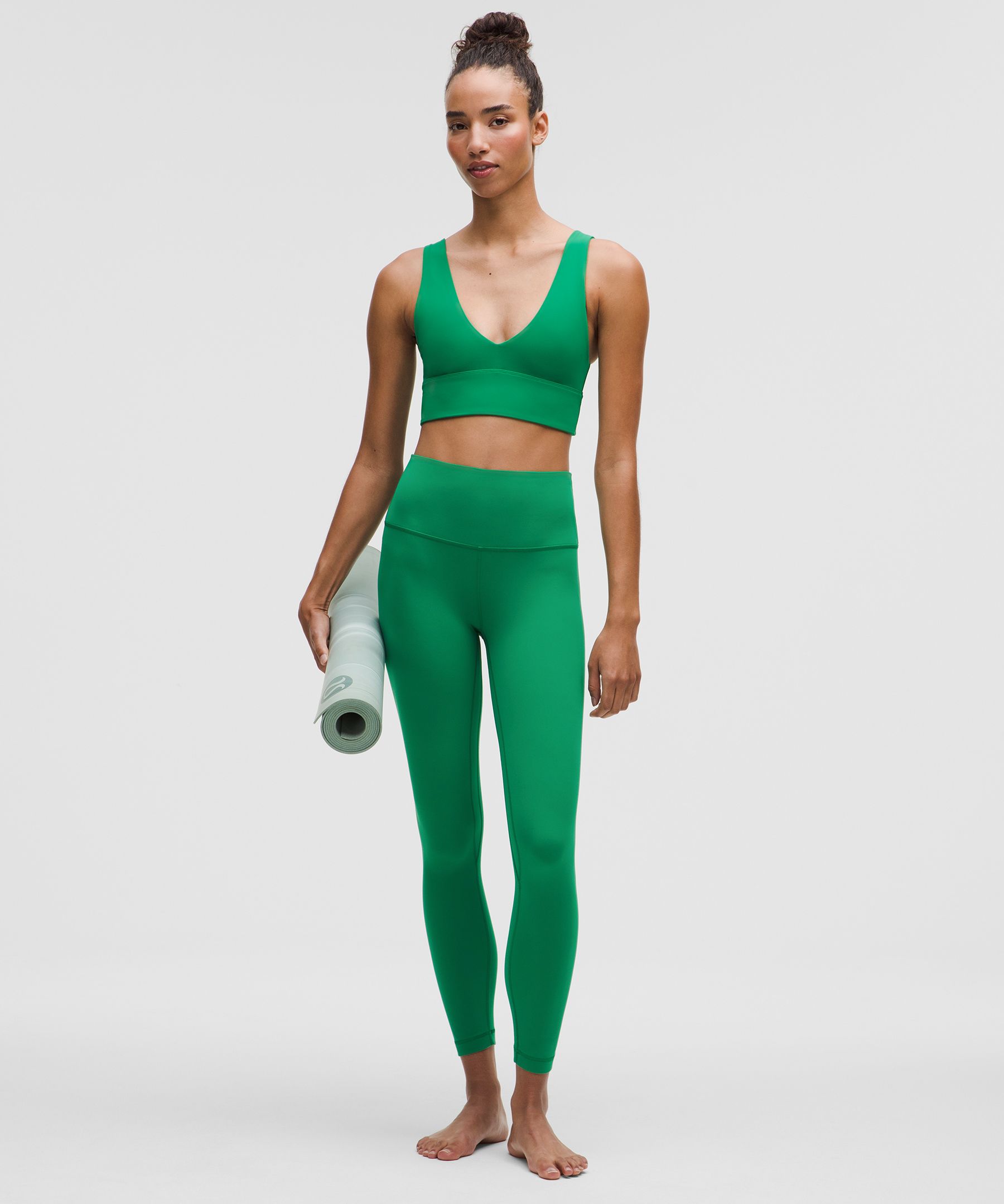 Soutien-gorge lululemon Align&trade; encolure en V *Maintien l&eacute;ger, bonnets&nbsp;A et&nbsp;B