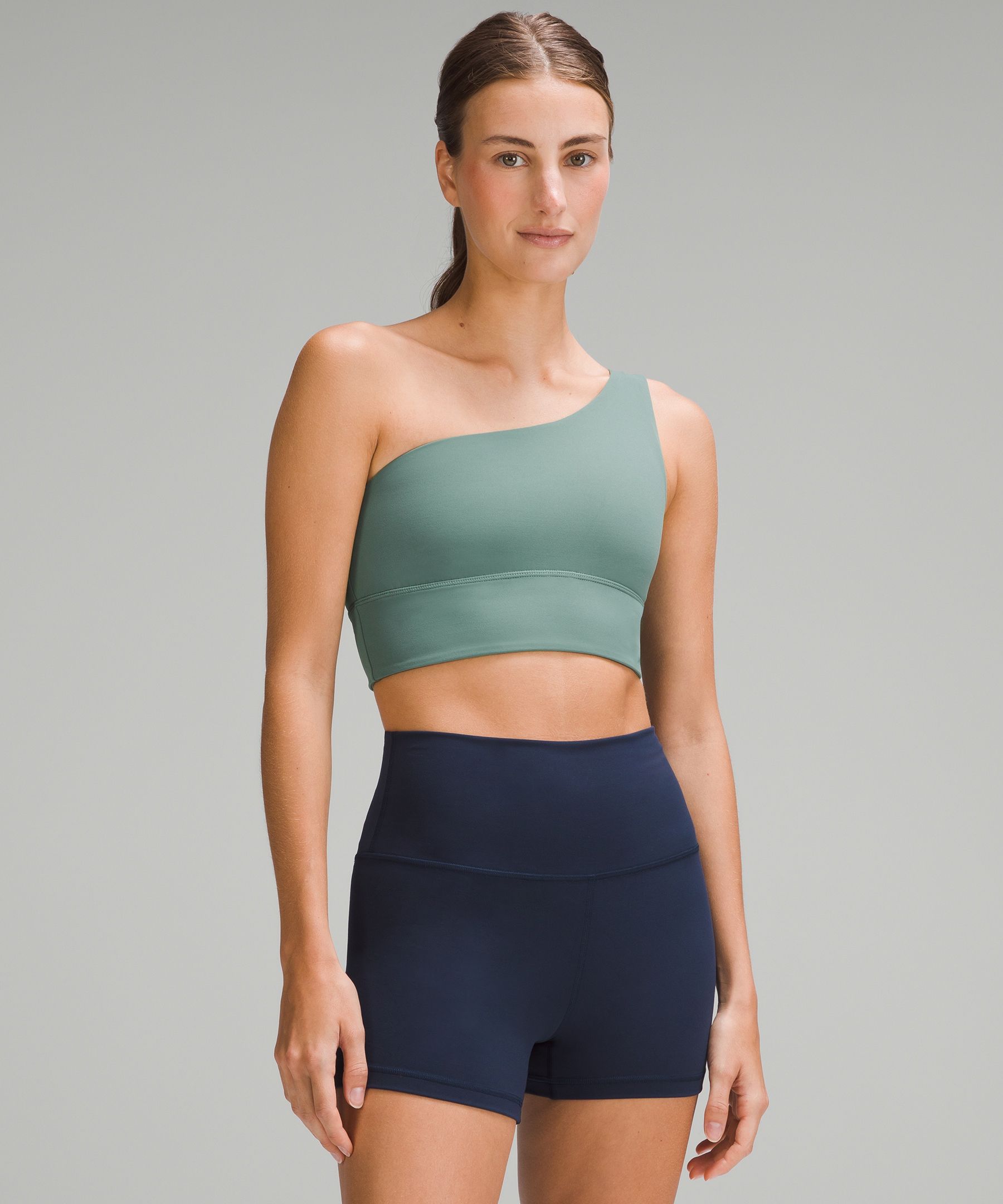 Soutien-gorge lululemon Align&trade; asym&eacute;trique *Maintien l&eacute;ger, bonnets&nbsp;A et&nbsp;B